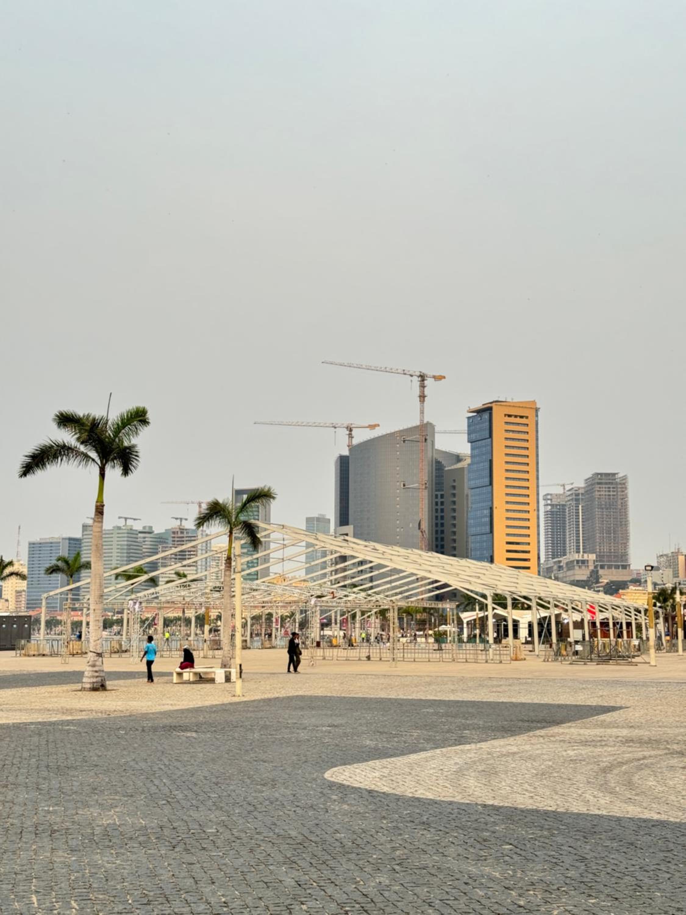 Peaceful and Spacious Apartment at Luanda Bay