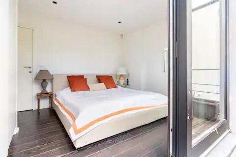 *NEW*Premium Tranquil apartment close to centre