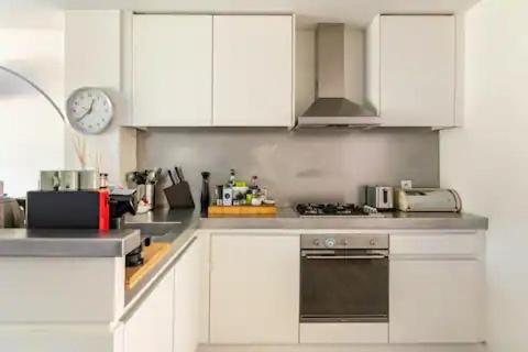 *NEW*Premium Tranquil apartment close to centre