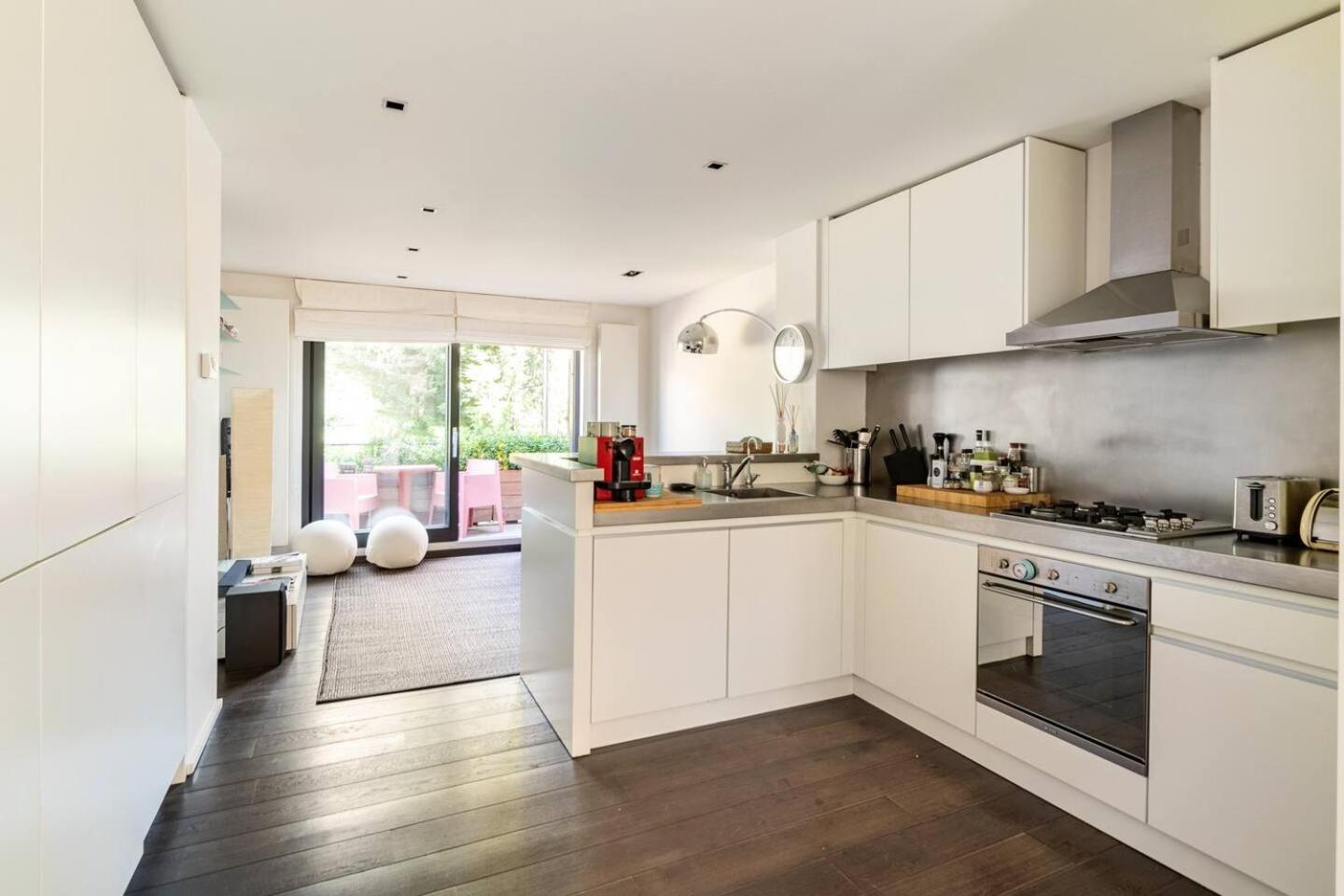 *NEW*Premium Tranquil apartment close to centre