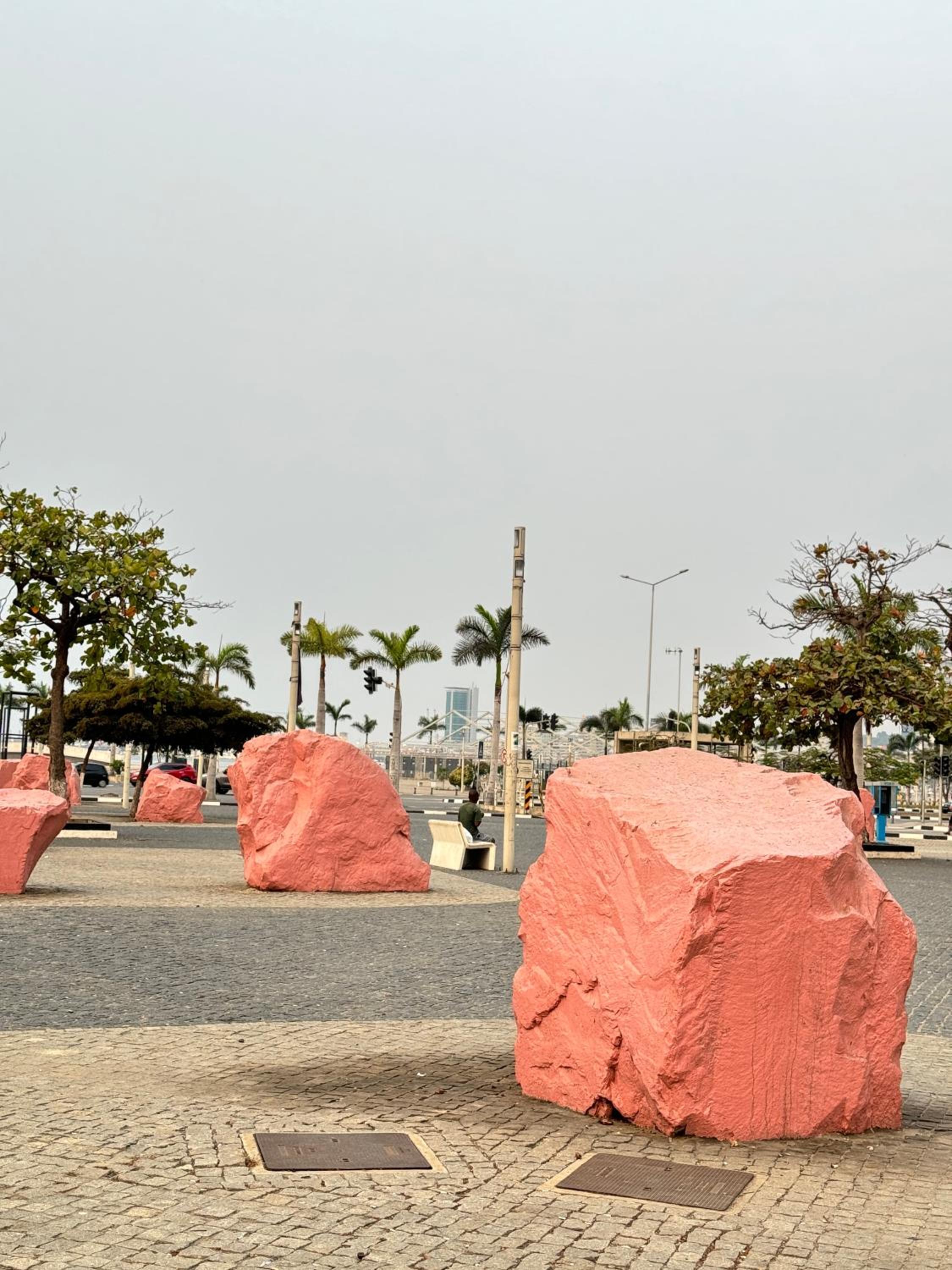 Peaceful and Spacious Apartment at Luanda Bay