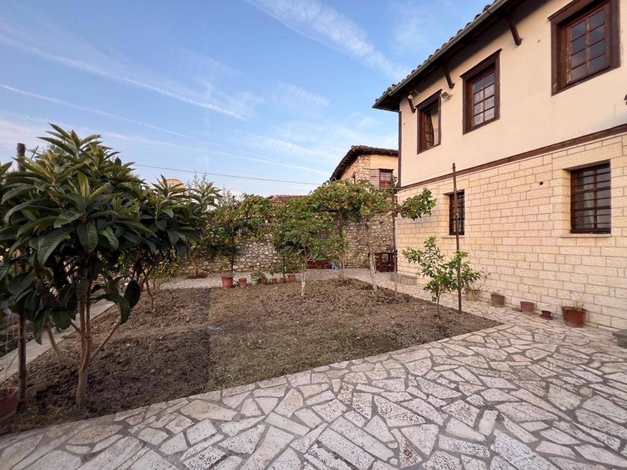 Pjetri House