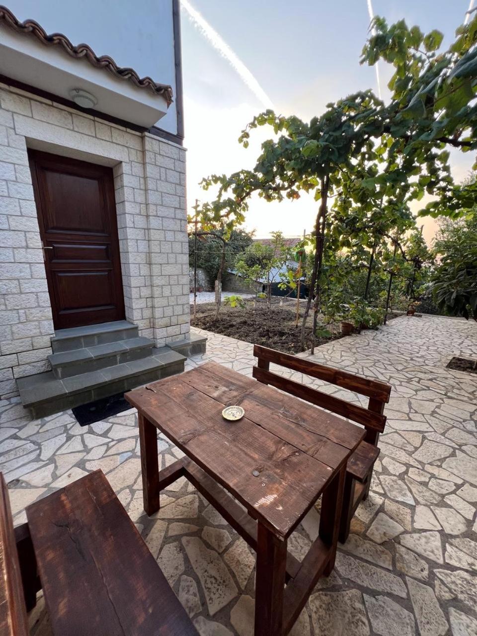 Pjetri House