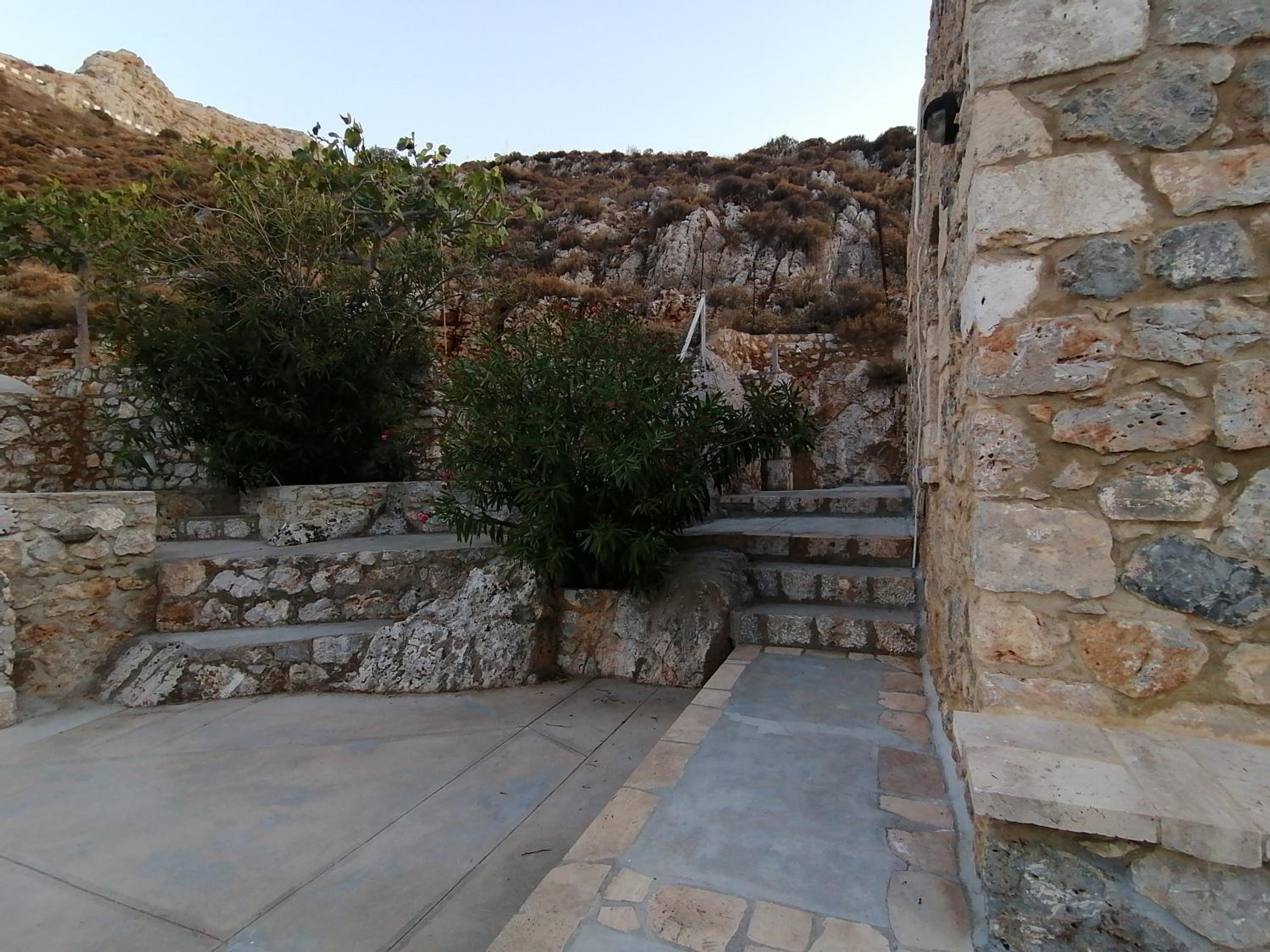 Photo 28