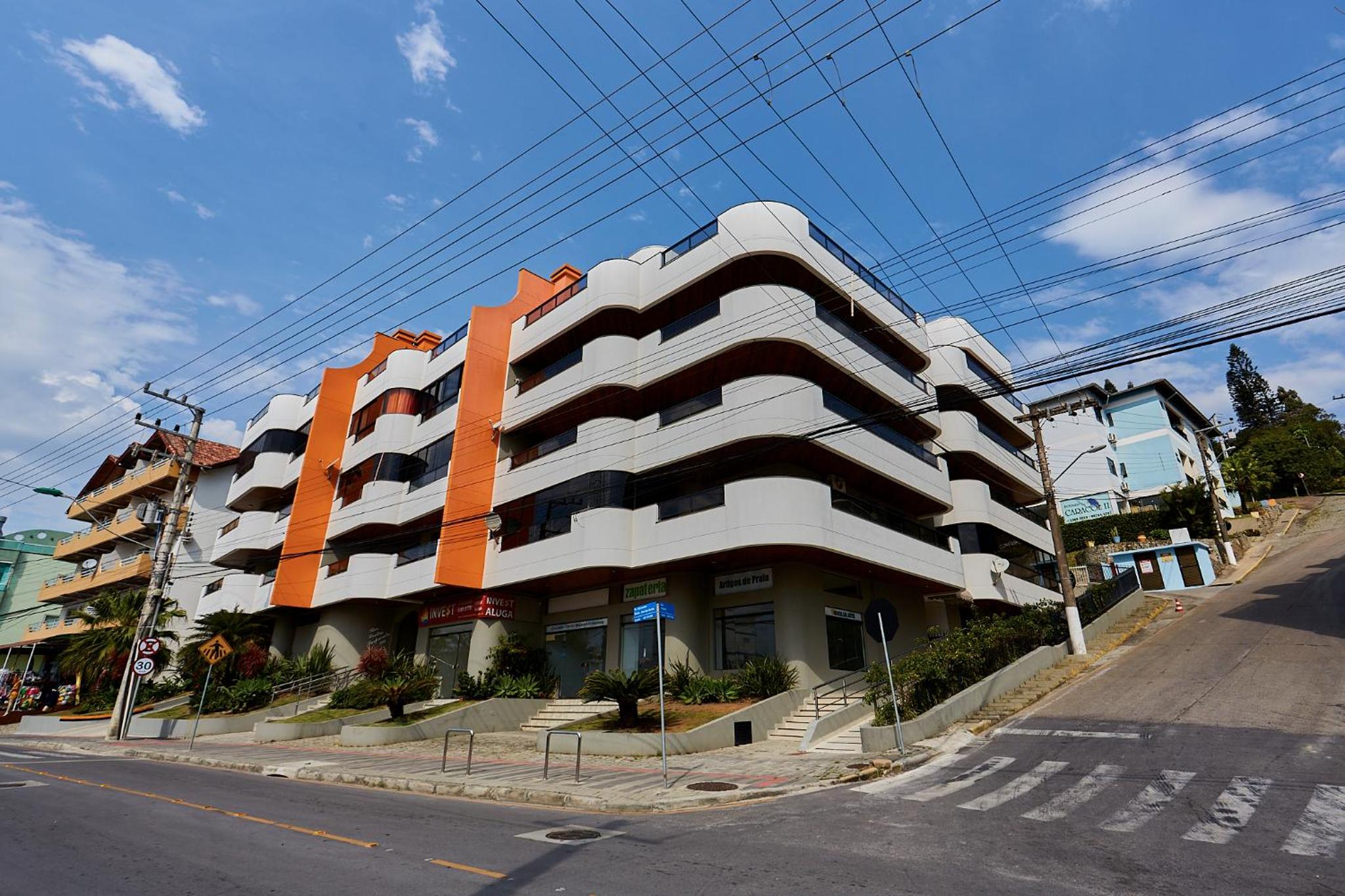 954 Apto sobre avenida