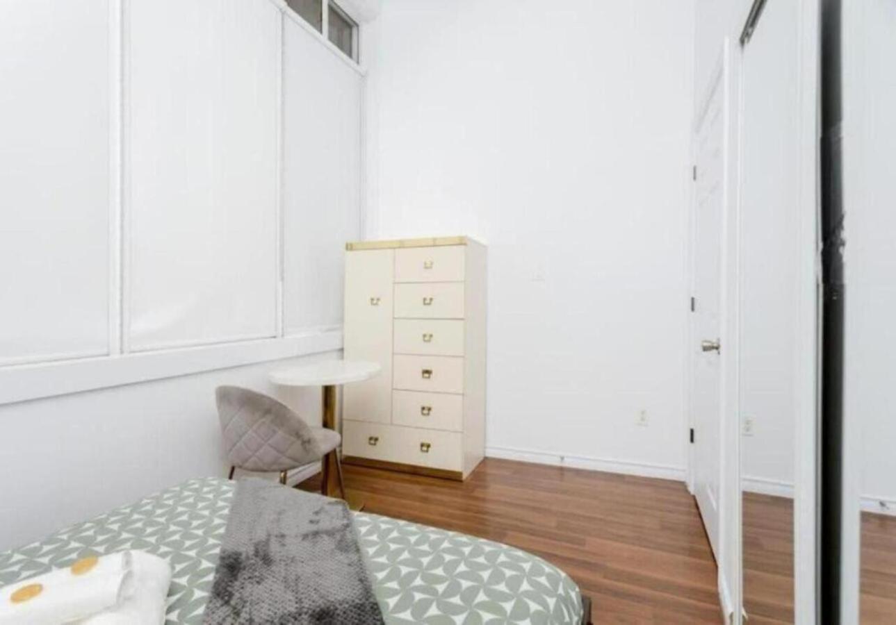 Great Kensington Market 2BR Apartment
