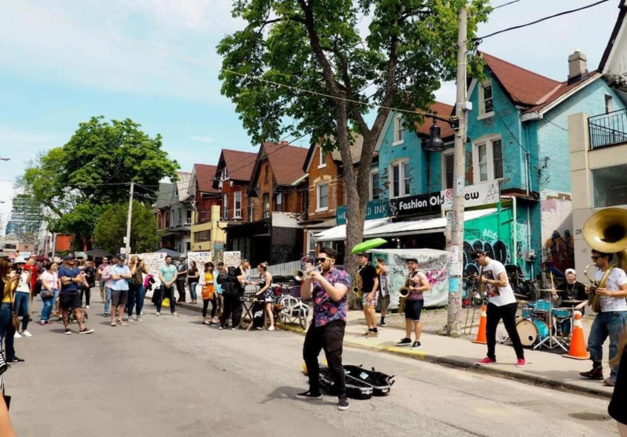 Great Kensington Market 2BR Apartment