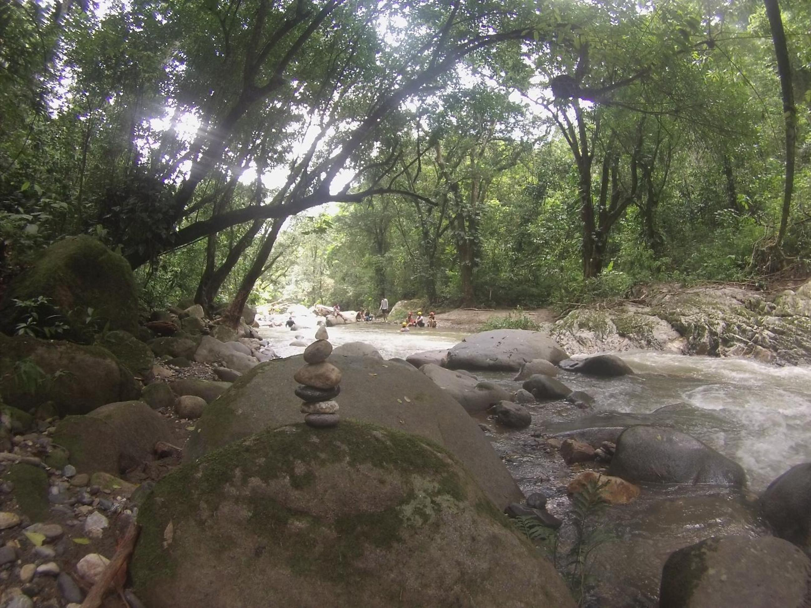 Cascada escondida glamping