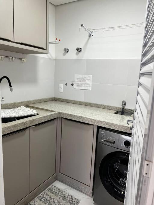 Apartamento Vista Mar com Varanda Gourmet Pertinho do Beto Carrero