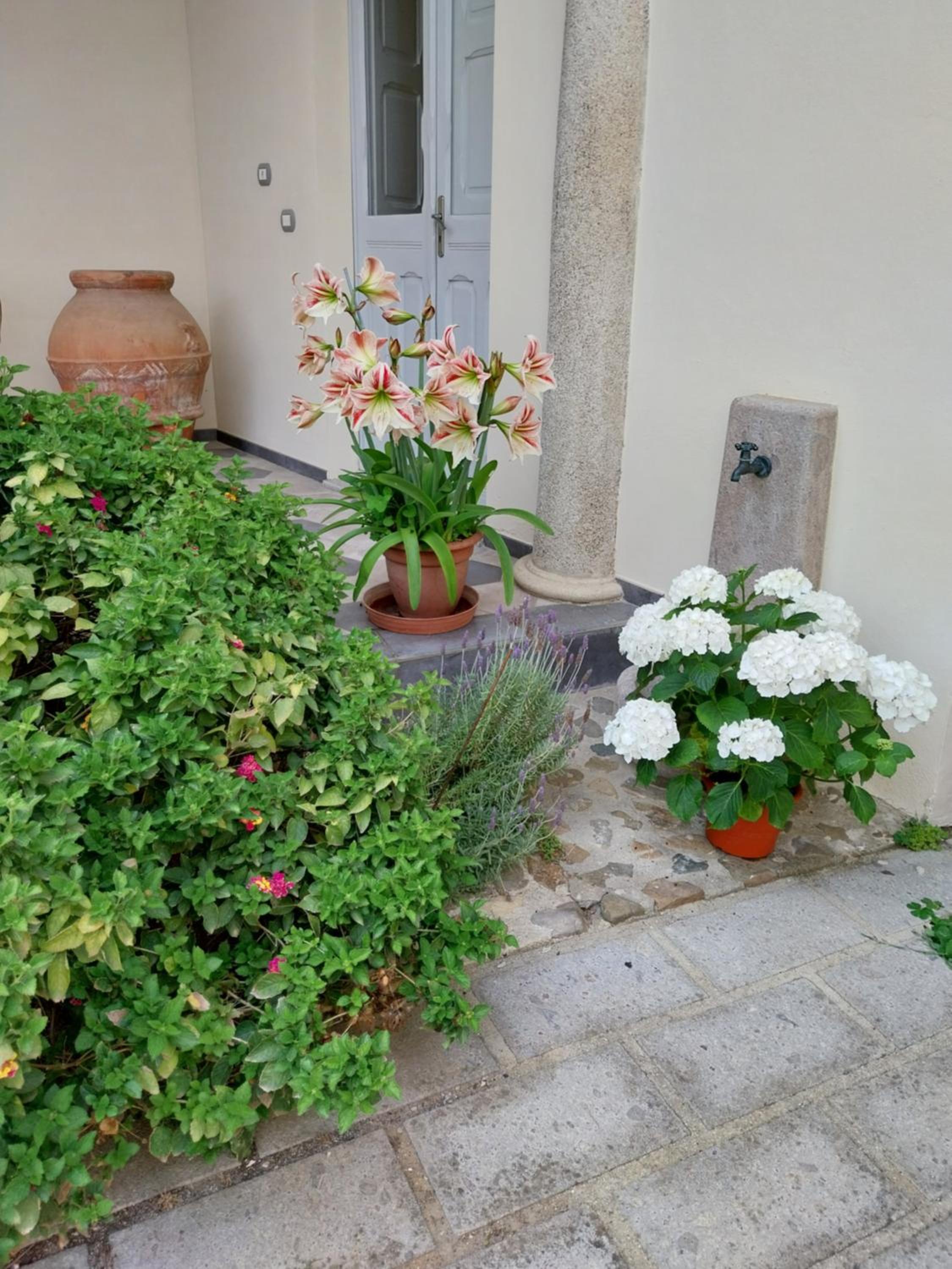 Villa Mostallino view 3