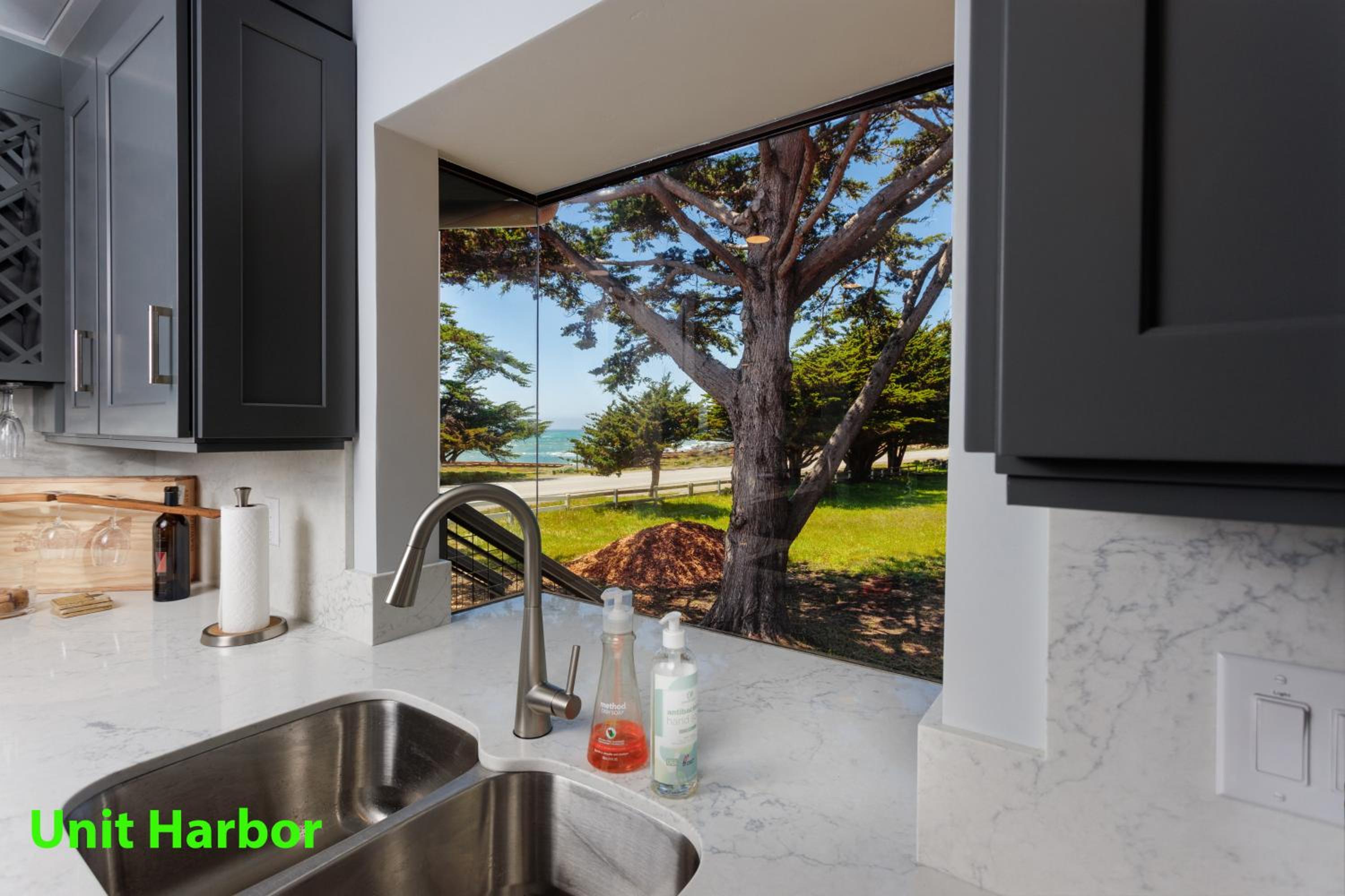 Windrush Inn - Cambria