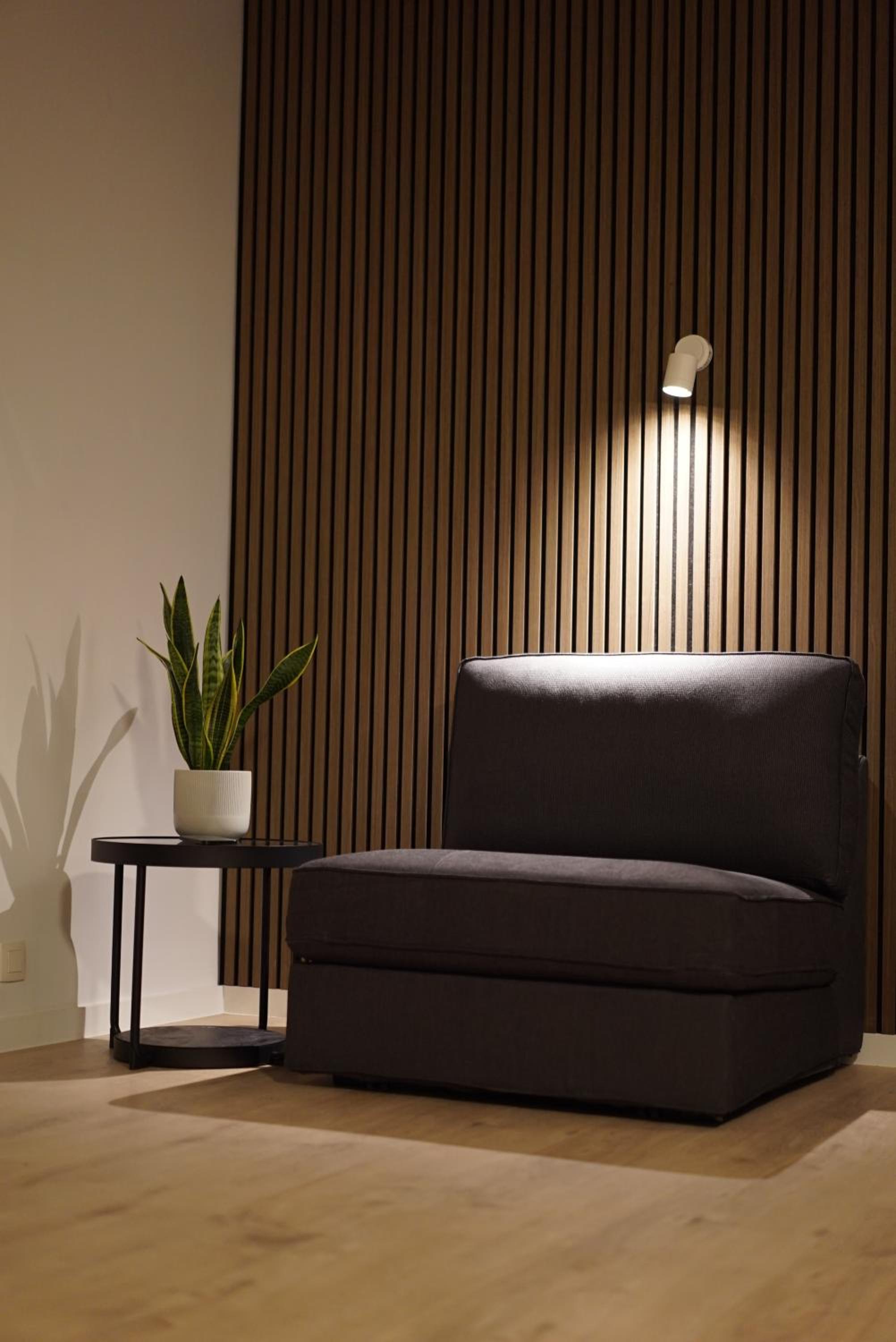 Skyway airport apartments