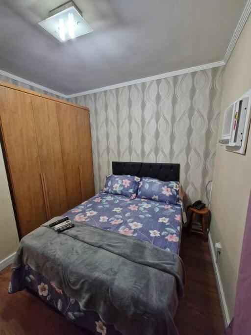 Flat Reformado à 350m da praia, com piscina