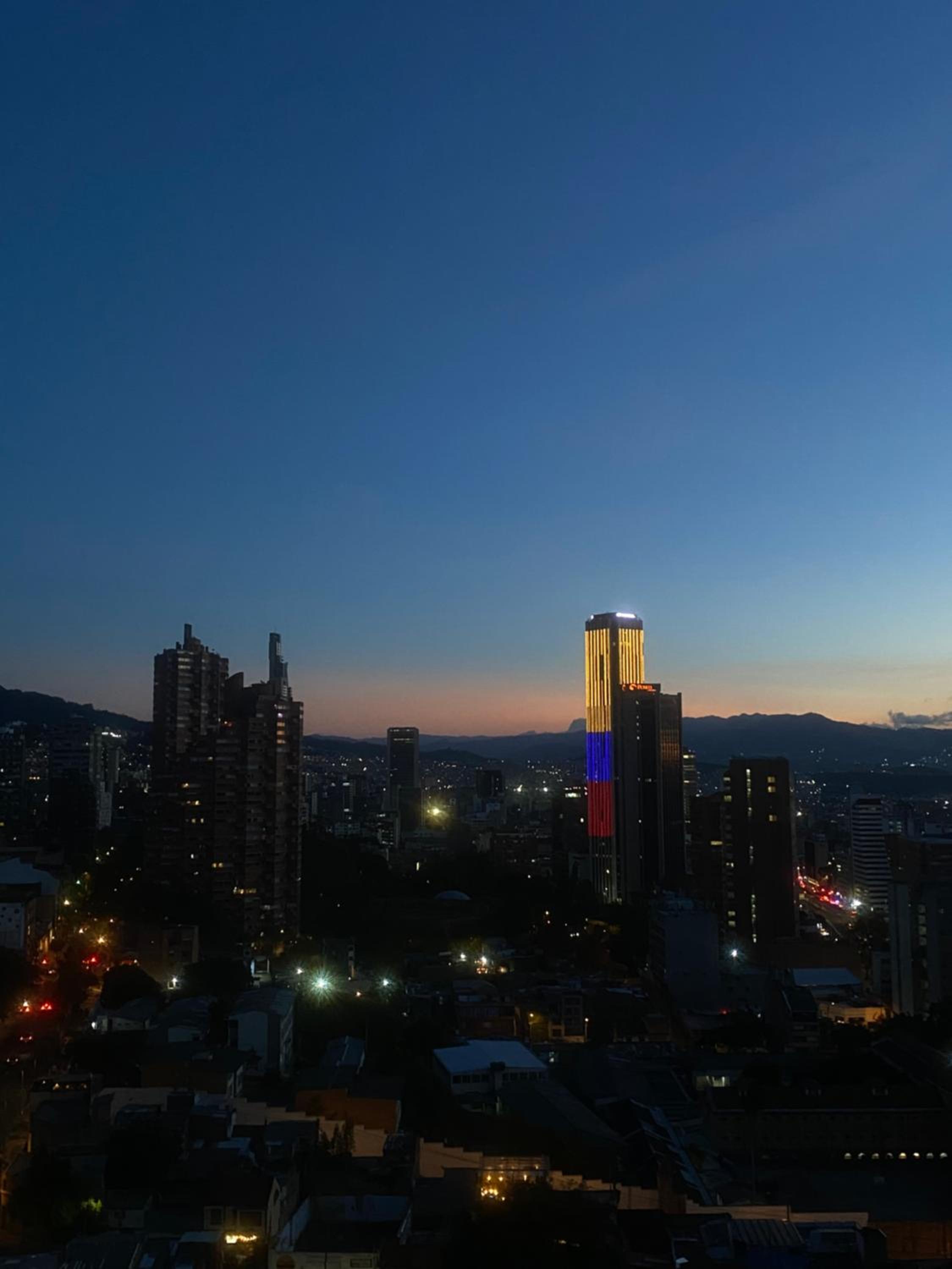 Loft vibrante en Centro Internacional
