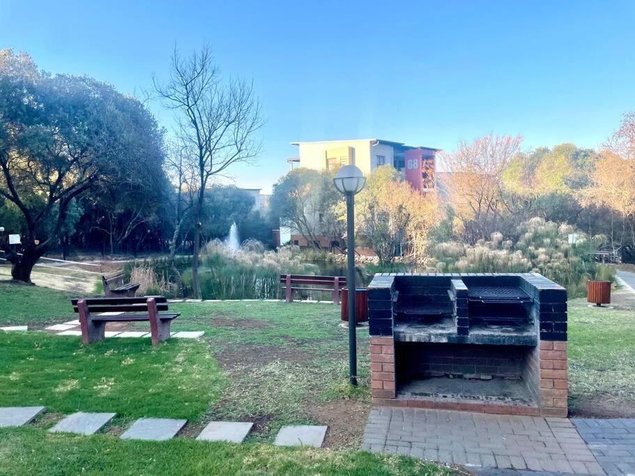 Work & Leisure Fourways, Sandton view 4