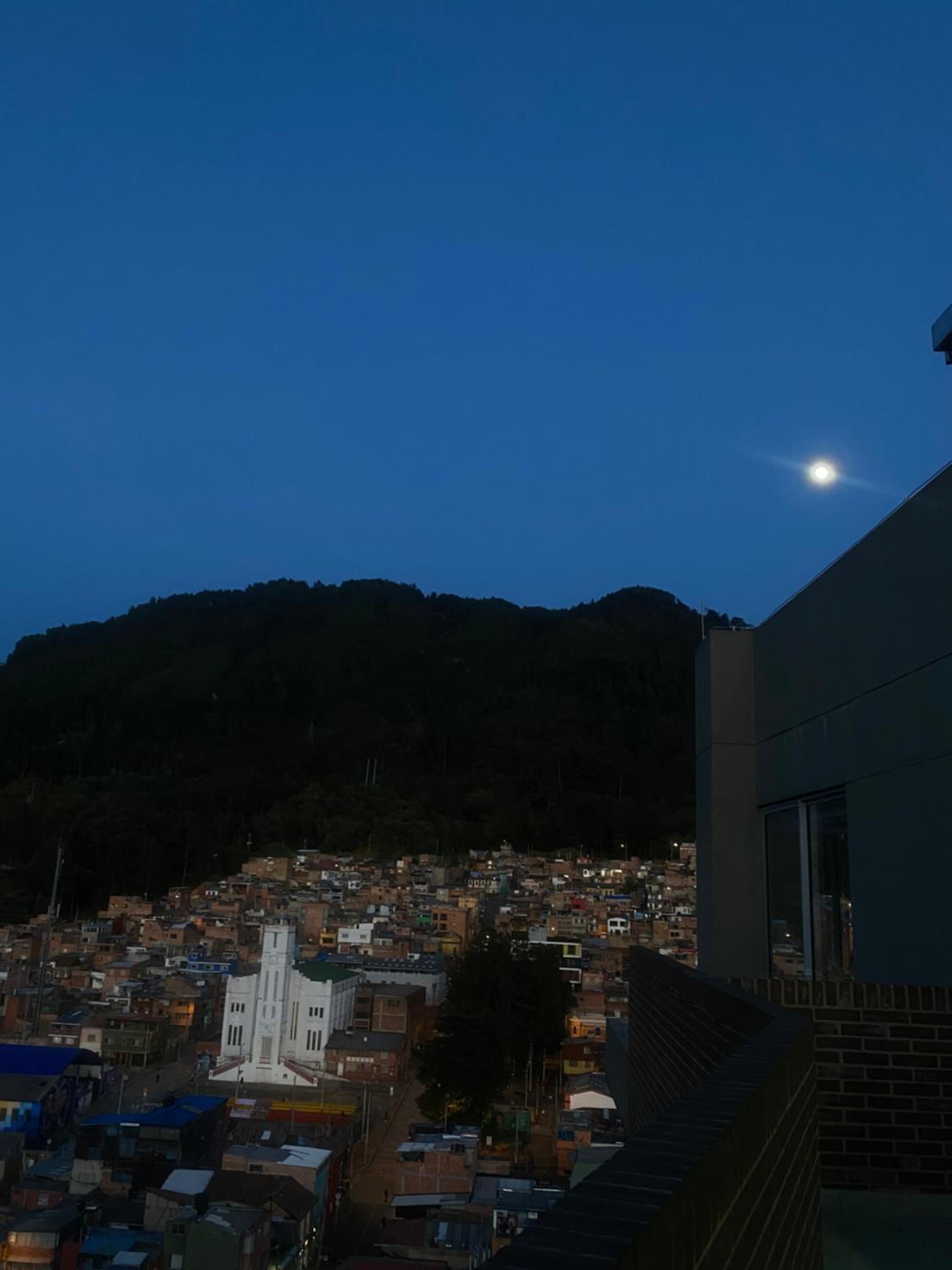 Loft vibrante en Centro Internacional