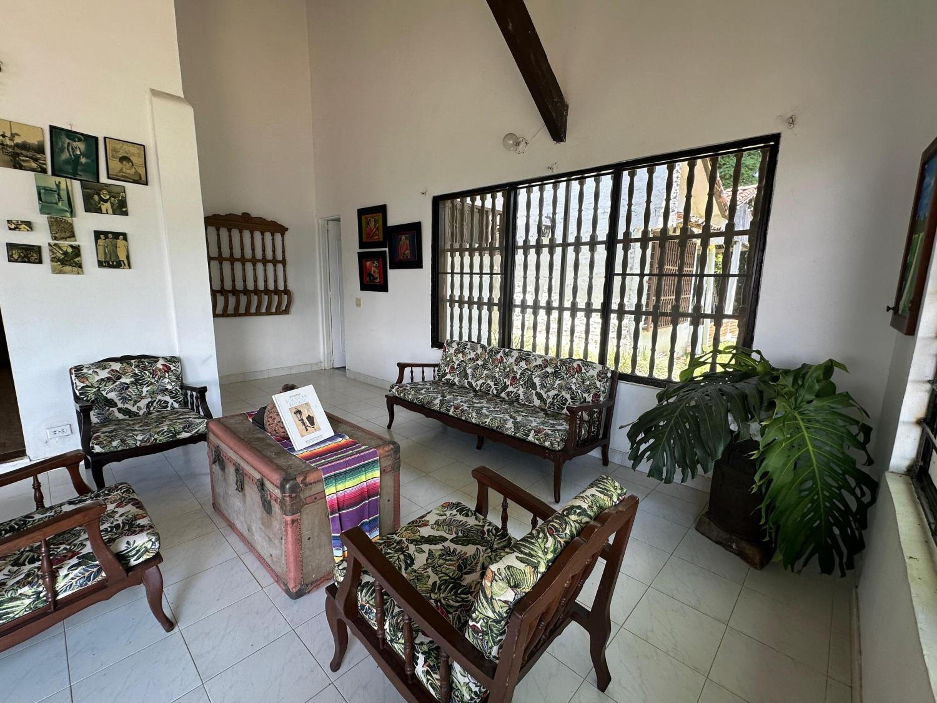 La Villa The View