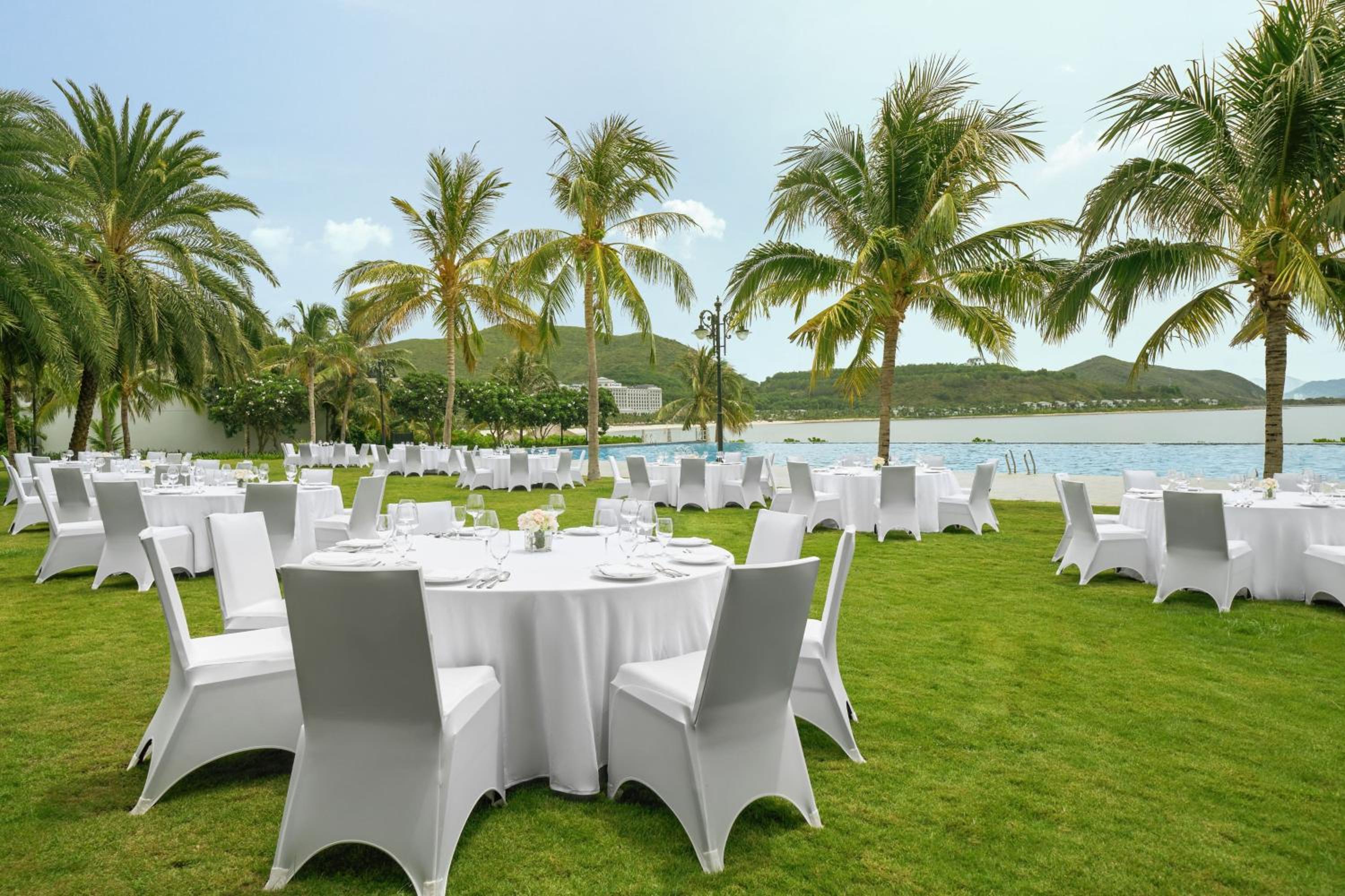 Nha Trang Marriott Resort & Spa, Hon Tre Island