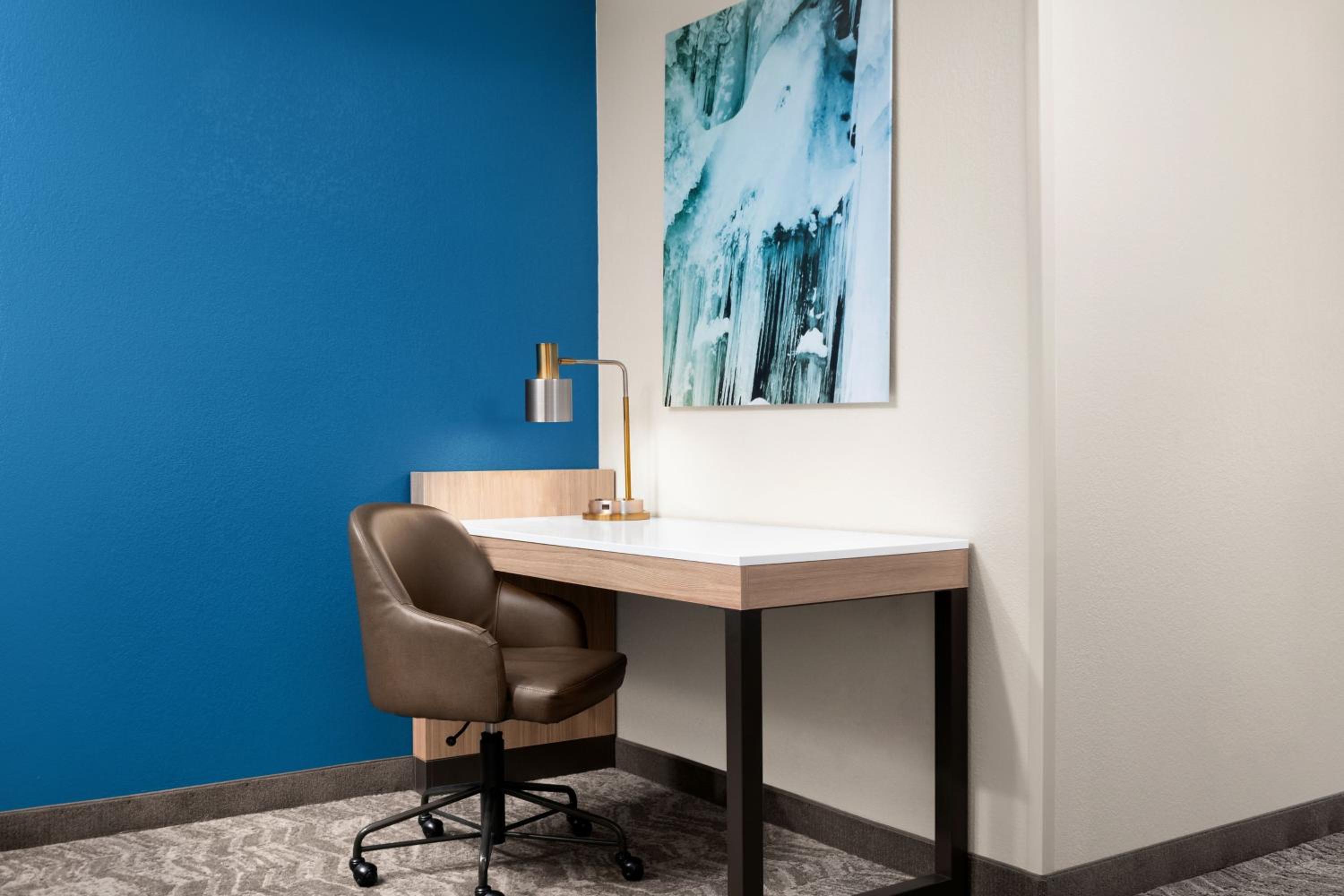 Fairbanks Vacations - SpringHill Suites by Marriott Fairbanks - Property Image 10