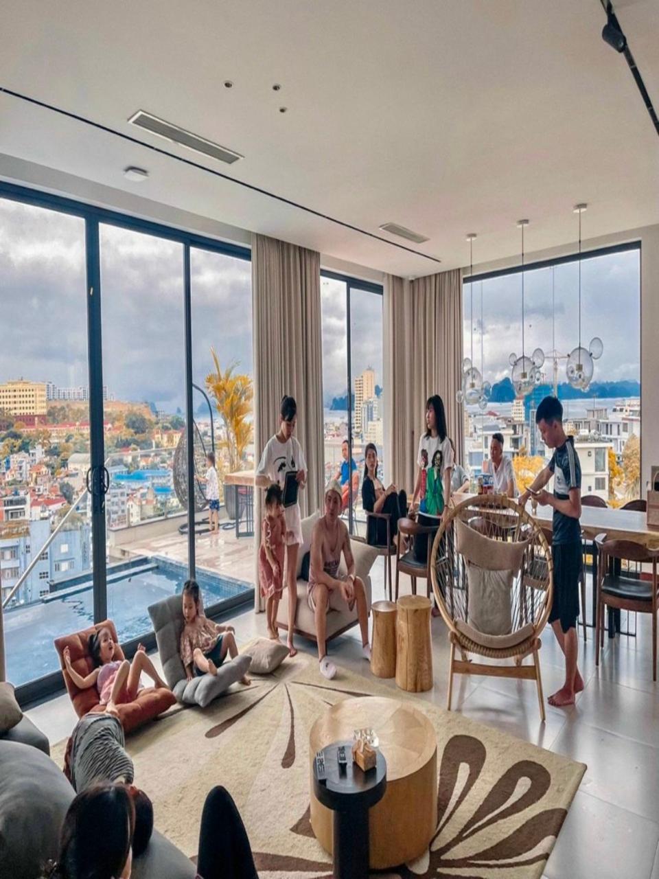 Villa 5 phòng ngủ tiện ích - bể bơi vô cực - trung tâm Bãi Cháy view 3
