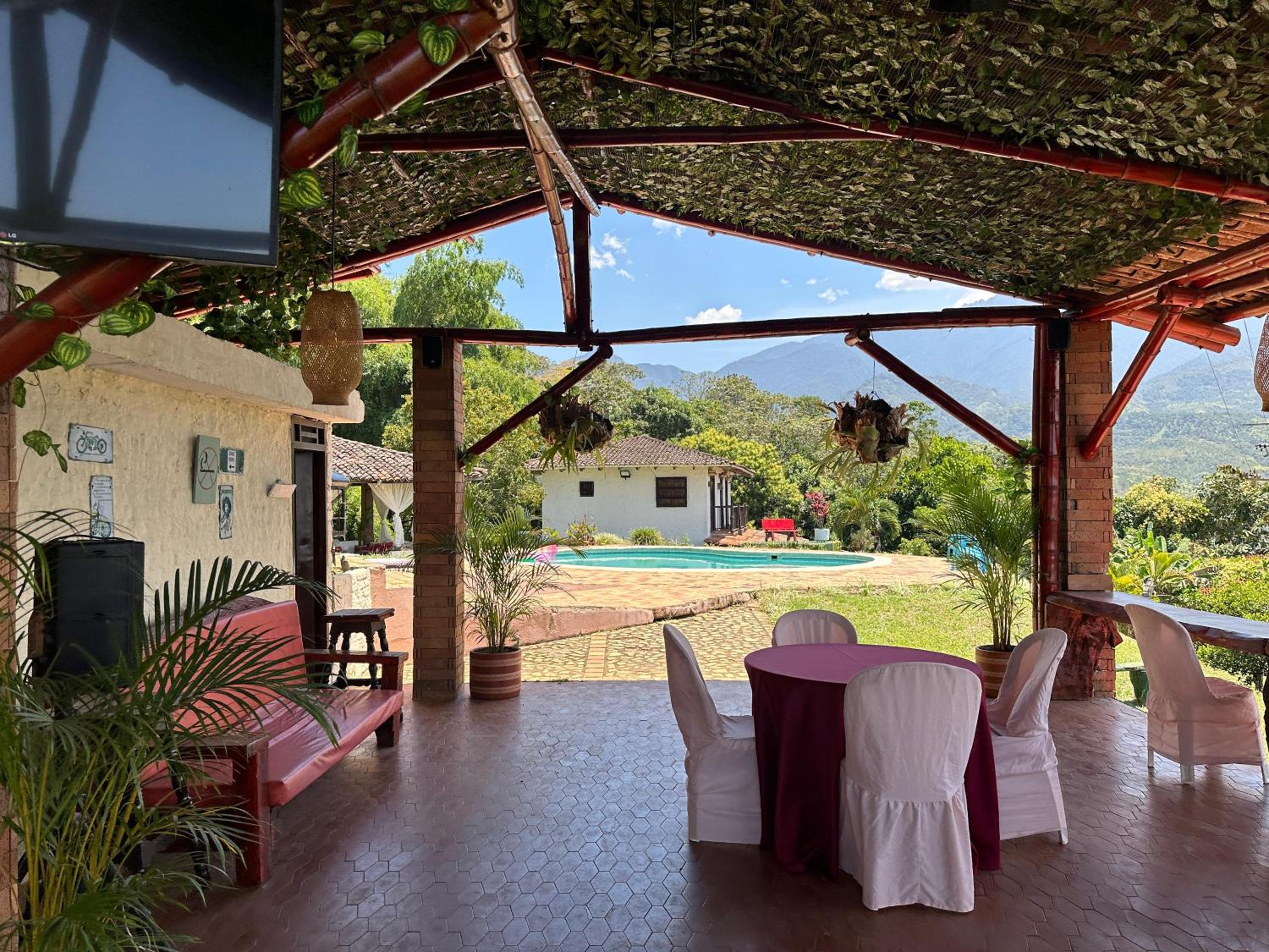 La Villa The View