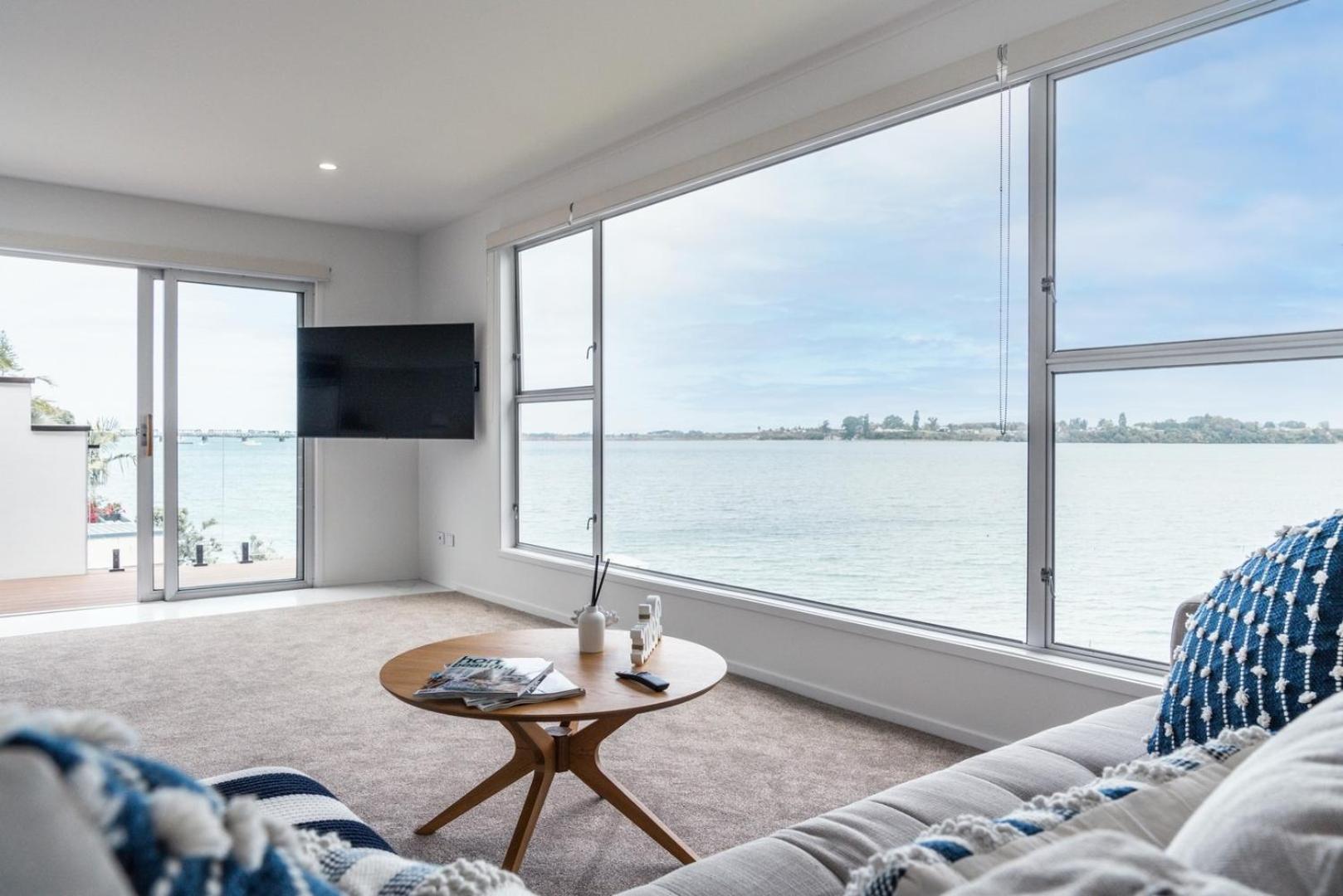 Harbour View Motel and Waterfront Apartments