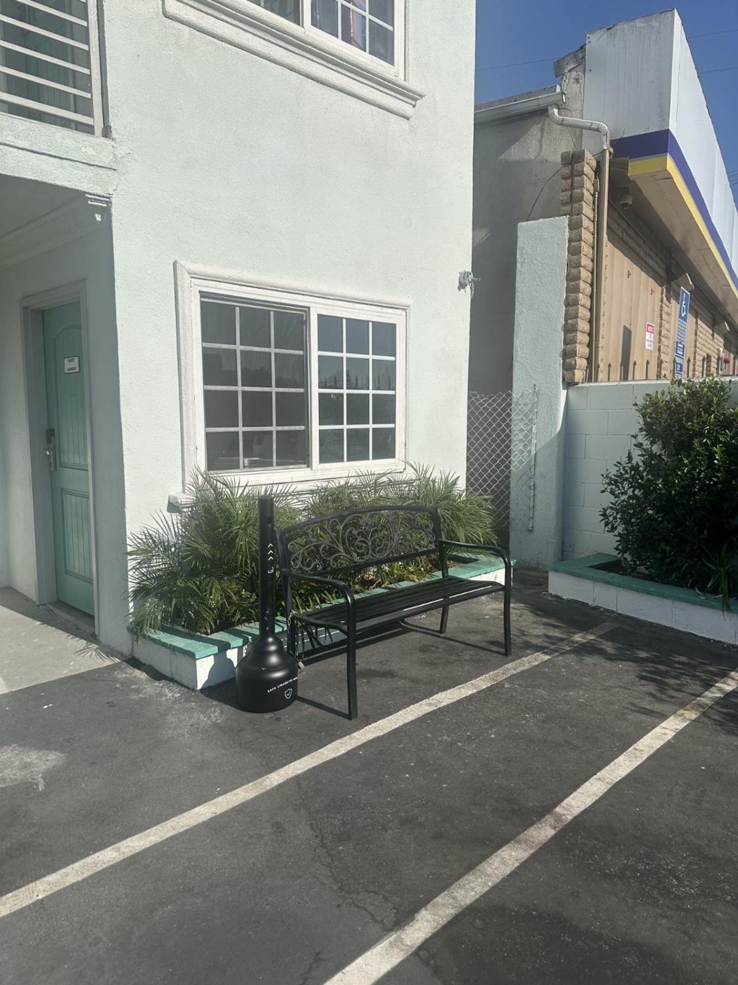 Super 8 by Wyndham Oceanside Downtown - Property Image 119