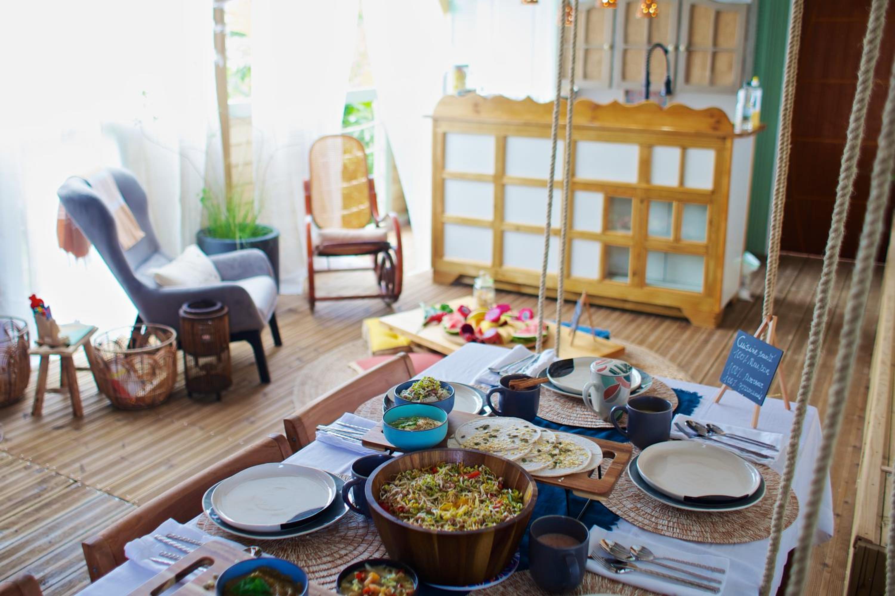 dining