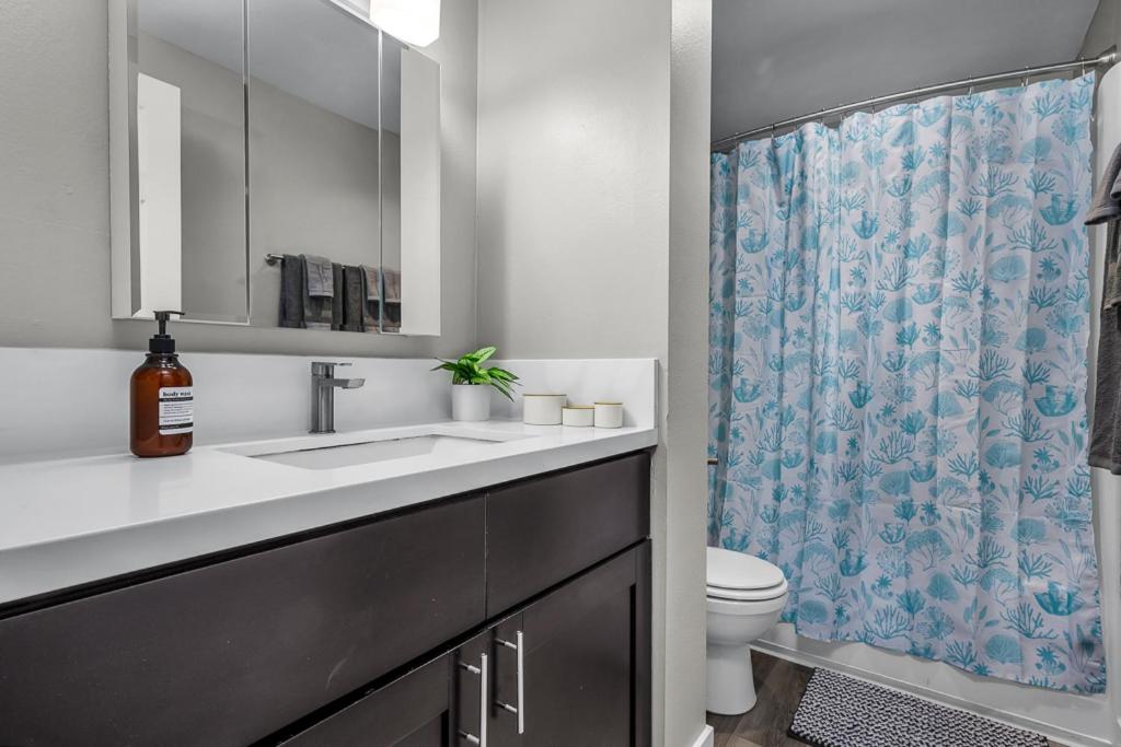 Marina Del Rey Chic 1 Bedroom with View