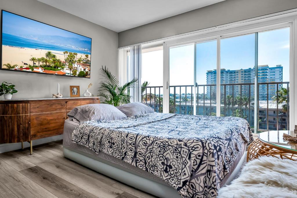 Marina Del Rey Chic 1 Bedroom with View