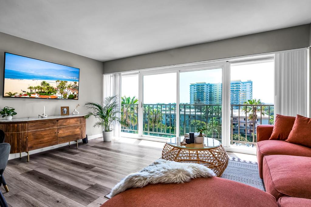 Marina Del Rey Chic 1 Bedroom with View