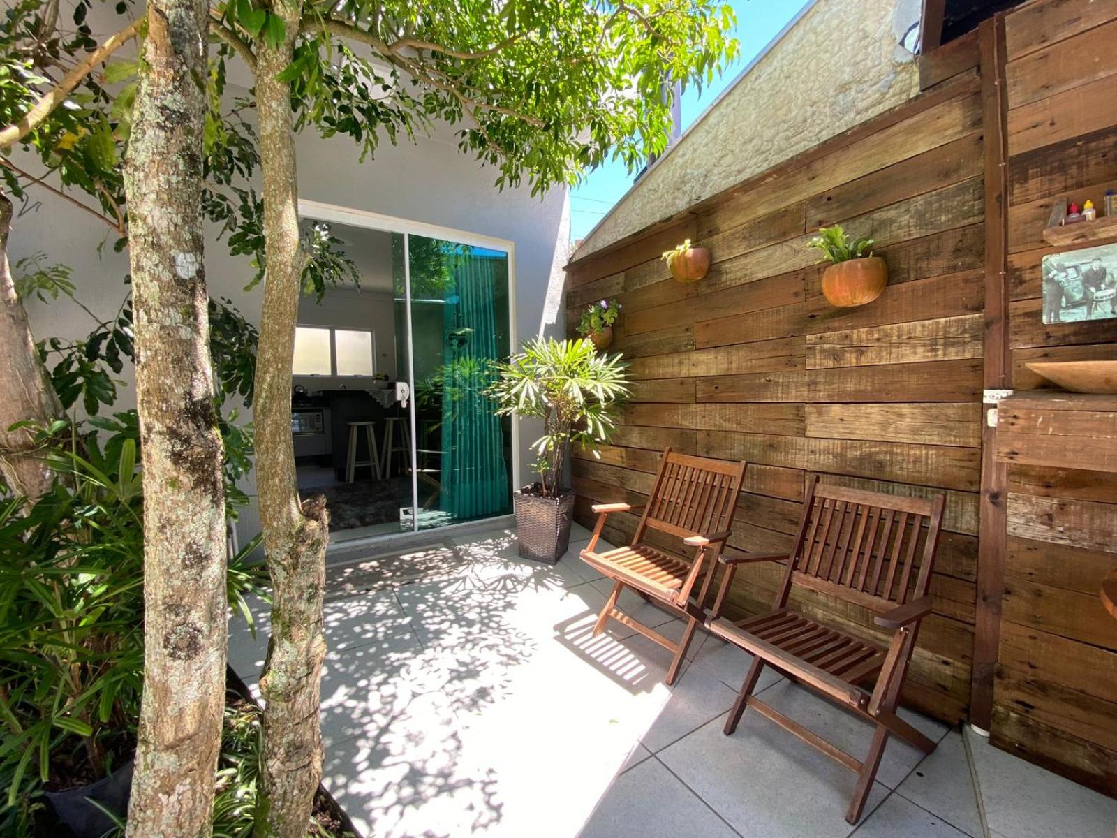 Residencial com Piscina e Jacuzzi com vista para a Natureza