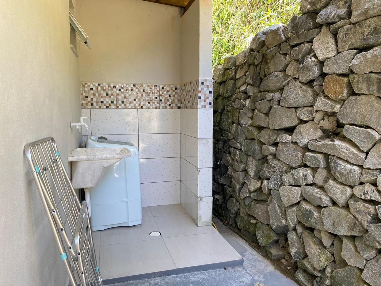 Residencial com Piscina e Jacuzzi com vista para a Natureza