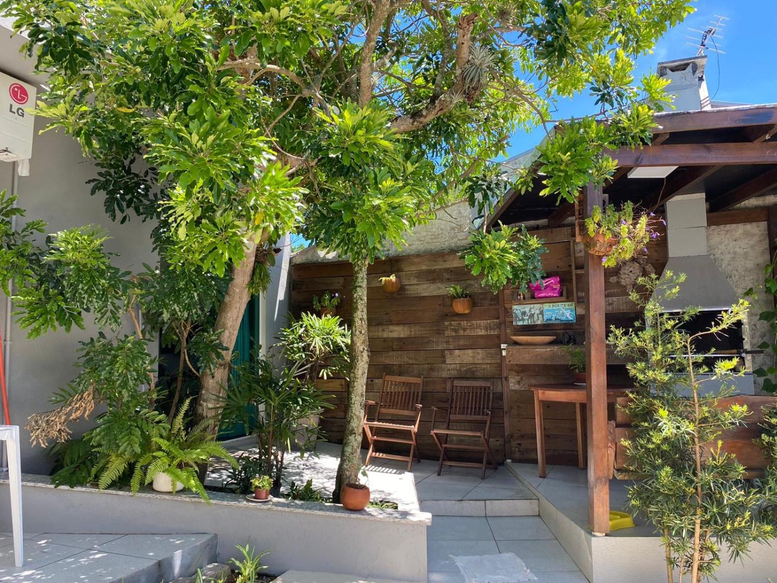 Residencial com Piscina e Jacuzzi com vista para a Natureza