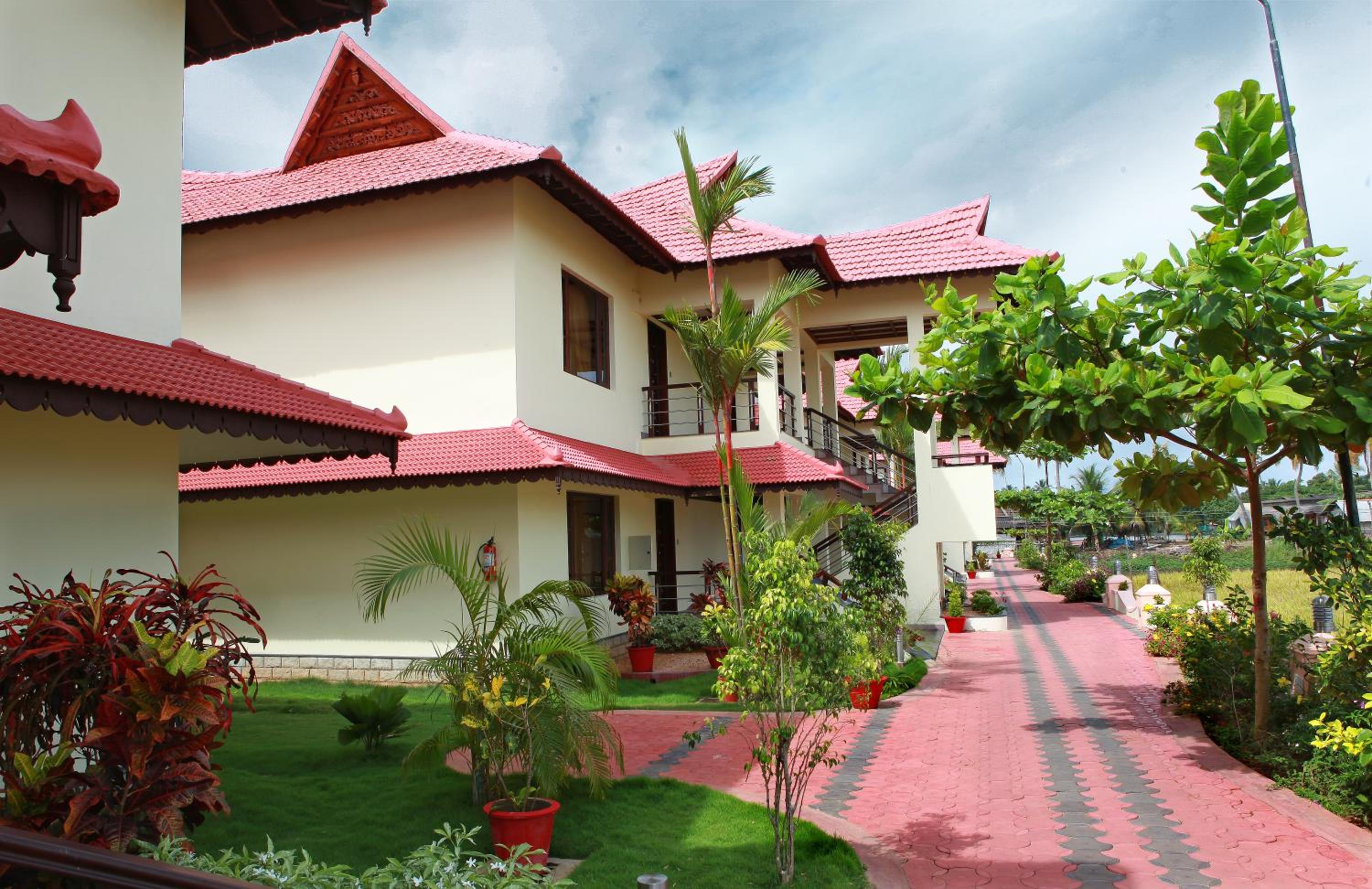Sterling Lake Palace Alleppey Sterling Lake Palace Alleppey