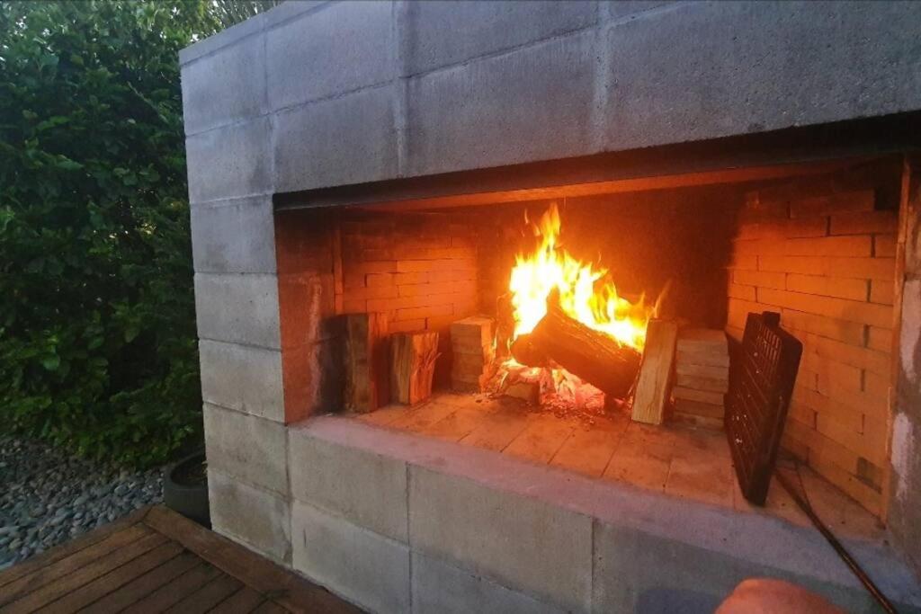 Perfect location - Long or short-term stay! view 4