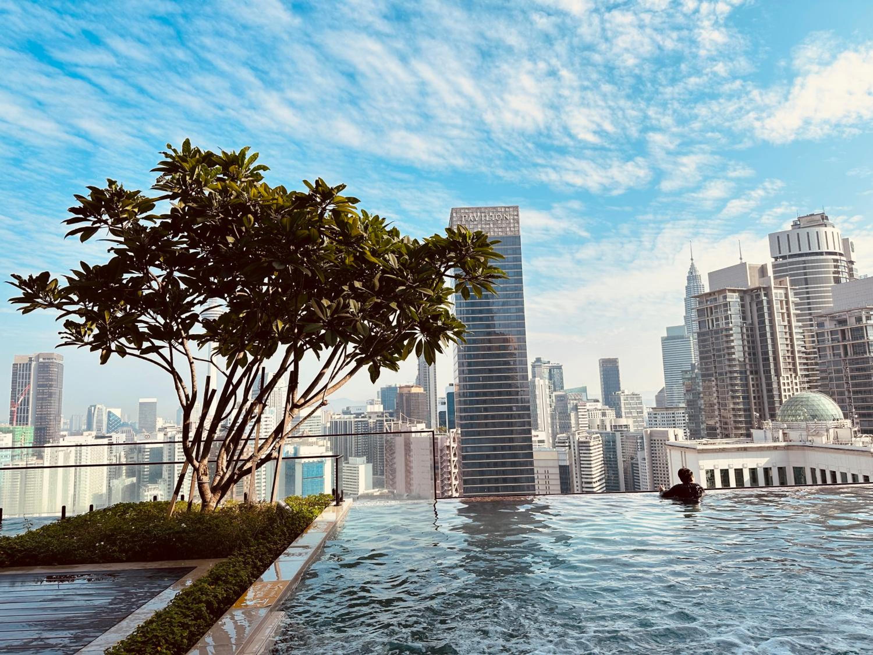 Axon Infinity Pool KL