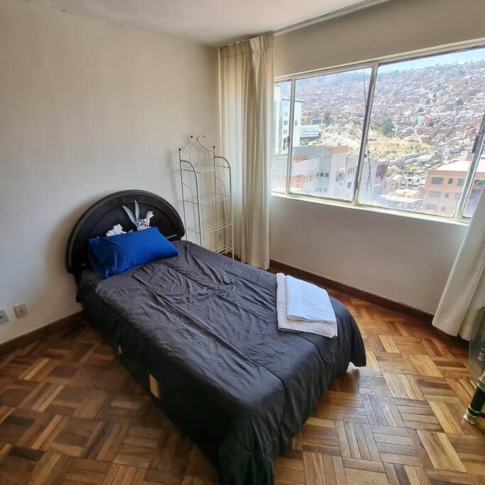 Miraflores departamento céntrico, amplio, hermosas vistas, dúplex 3 dormitorios