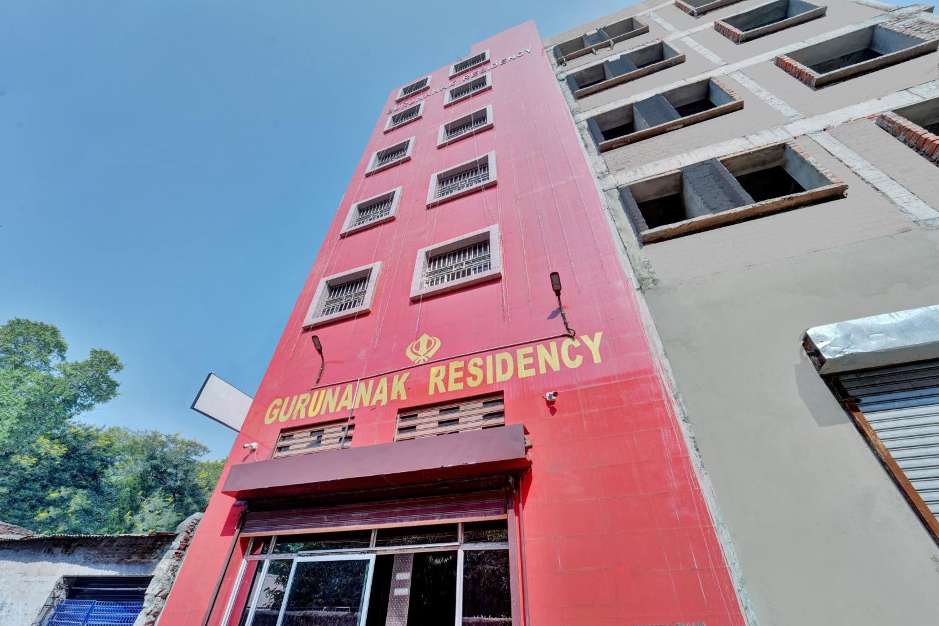 Hotel O by OYO GURU NANAK RESIDENCY view 3