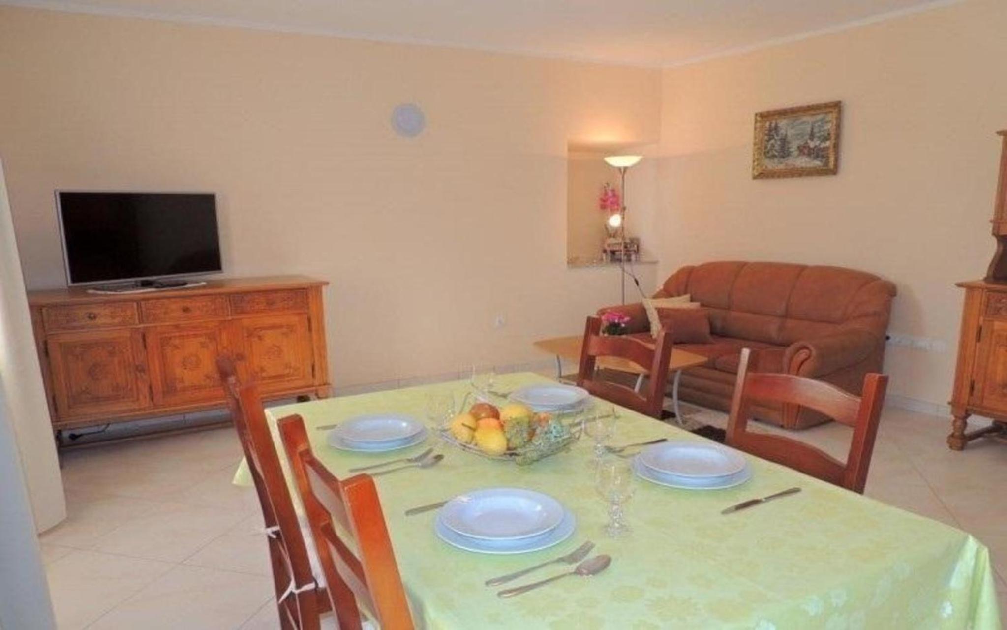 Große Wohnung in Gabonjin mit Eigener Terrasse view 5