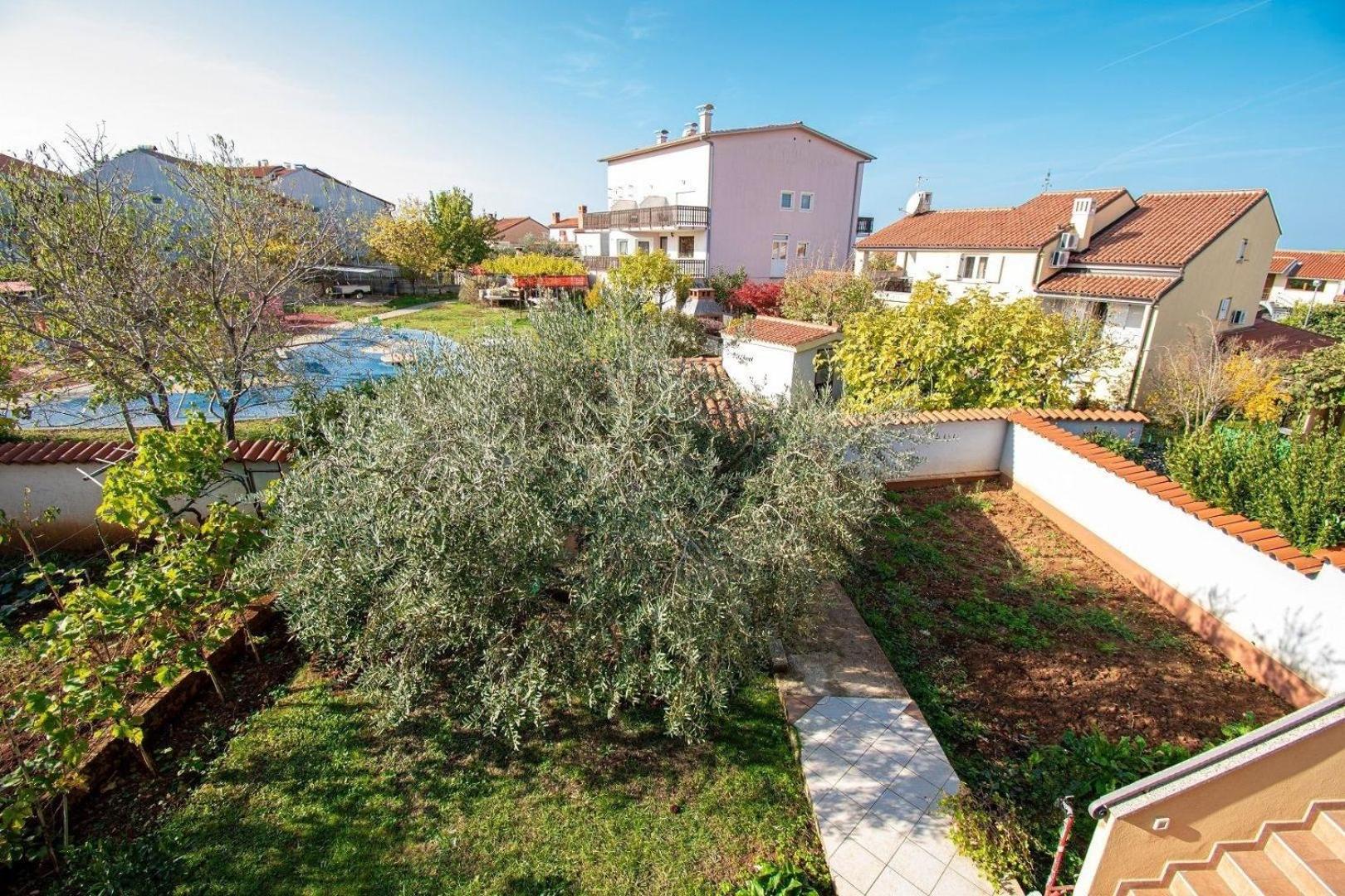 Ferienwohnung "Suzana" view 2