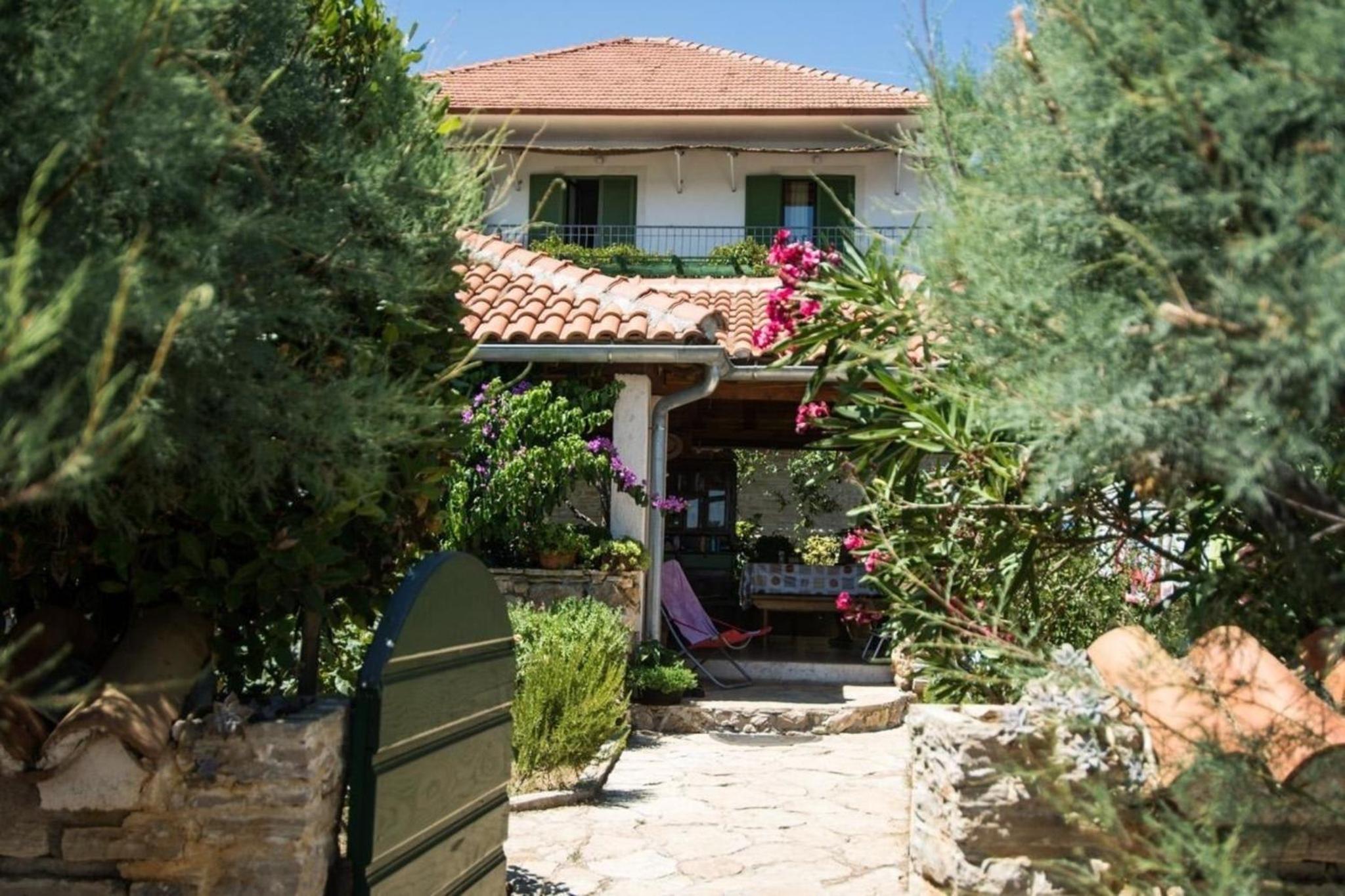 Mama Roza A