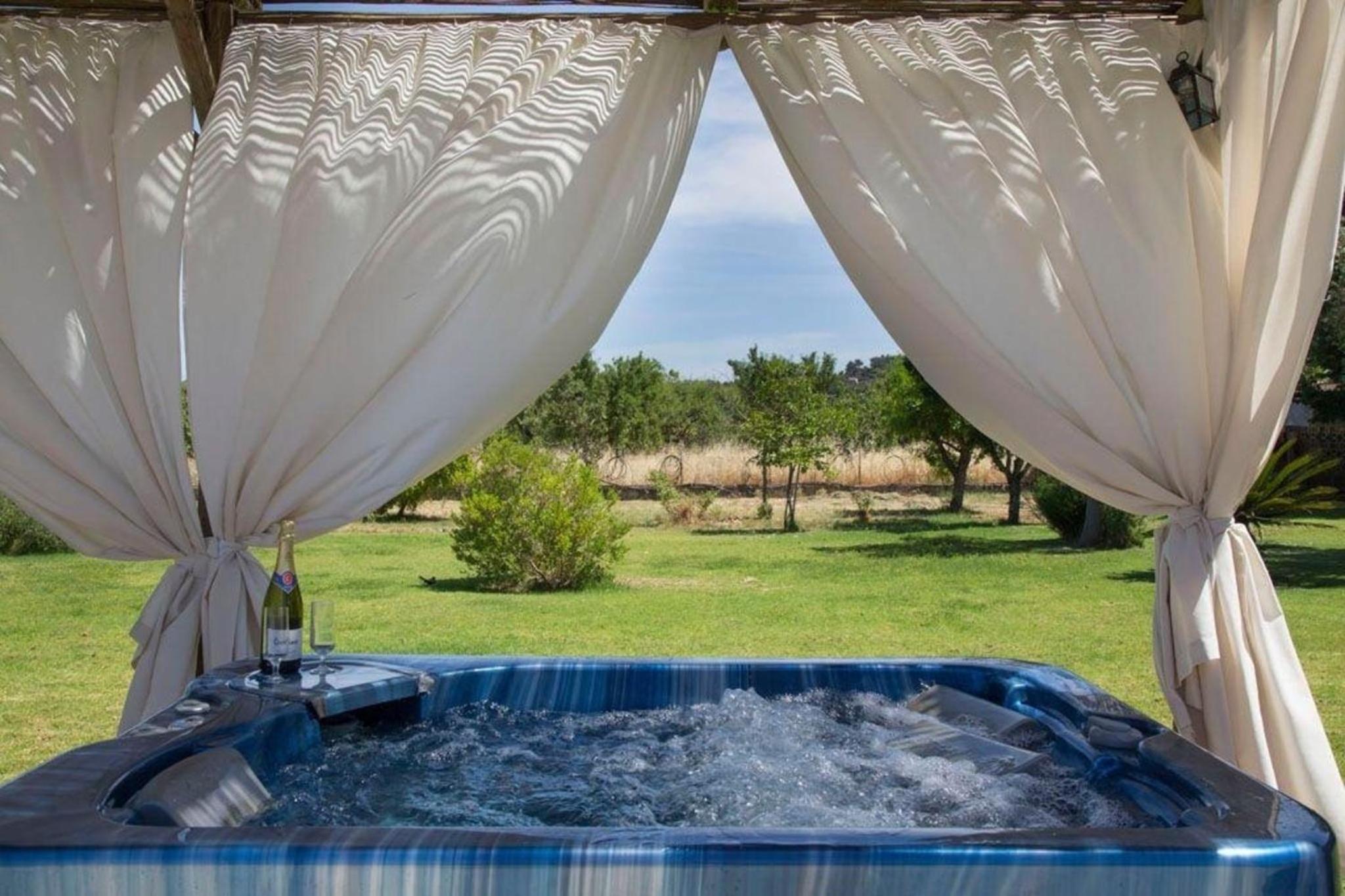 Gemütliches Ferienhaus mit Pool bei Selva