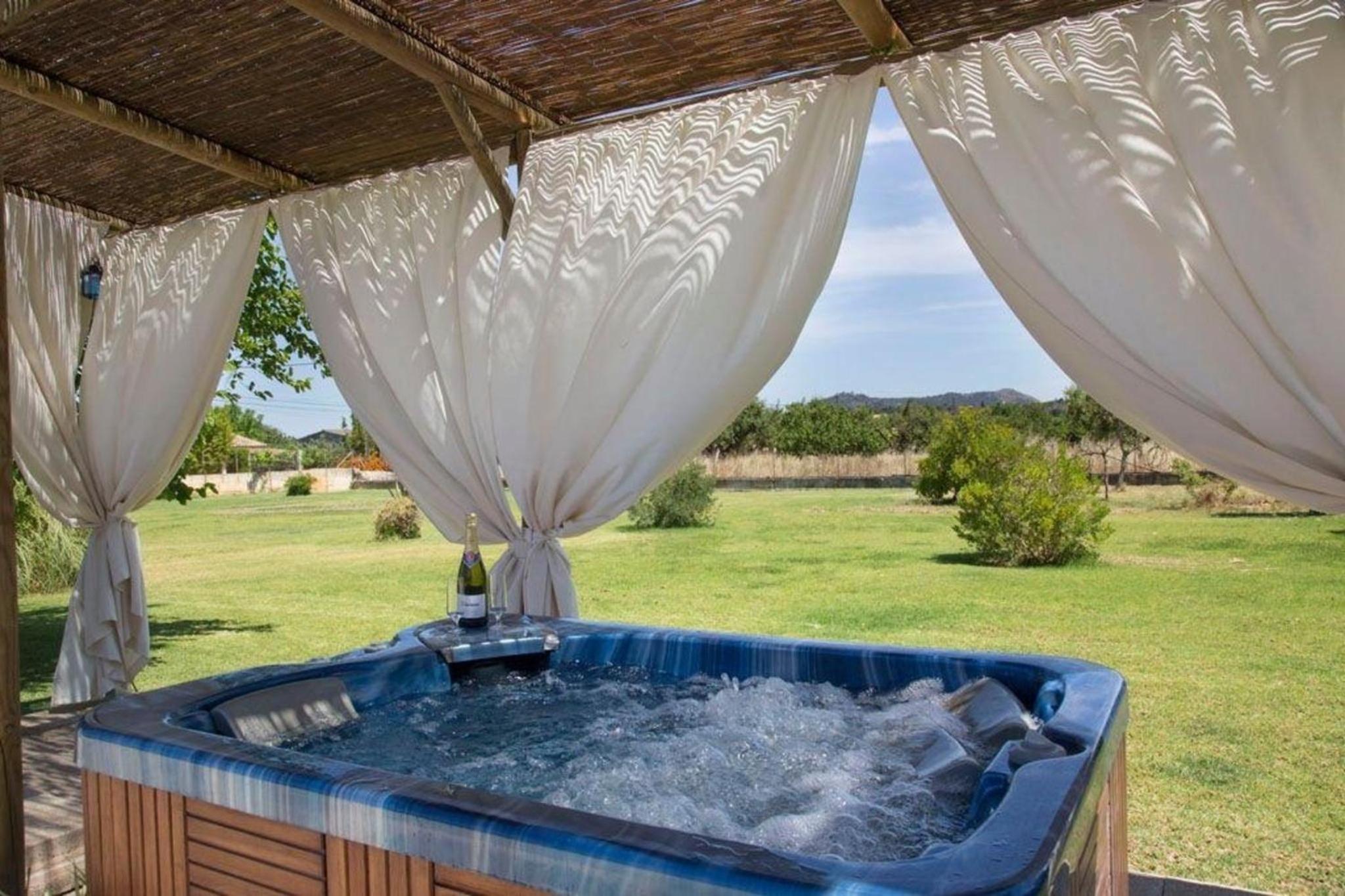 Gemütliches Ferienhaus mit Pool bei Selva