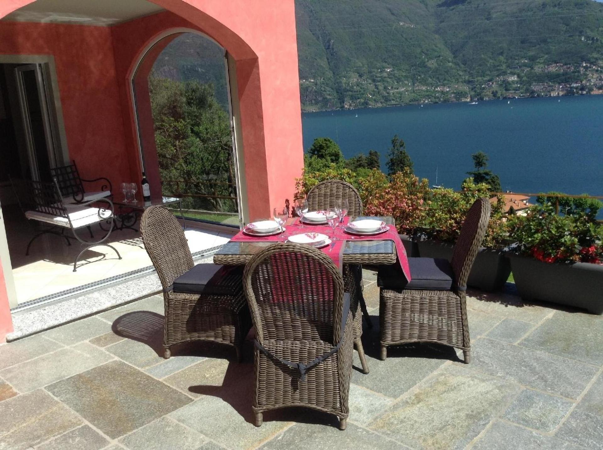 Ferienwohnung mit Terrasse und tollem See- und Bergblick view 5