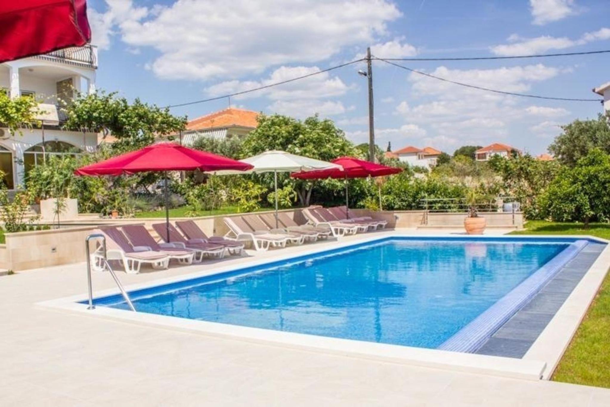 Appartement Mit Großem Balkon