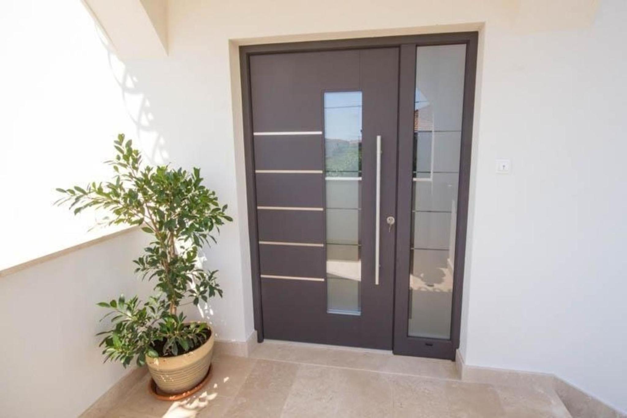 Appartement Mit Großem Balkon
