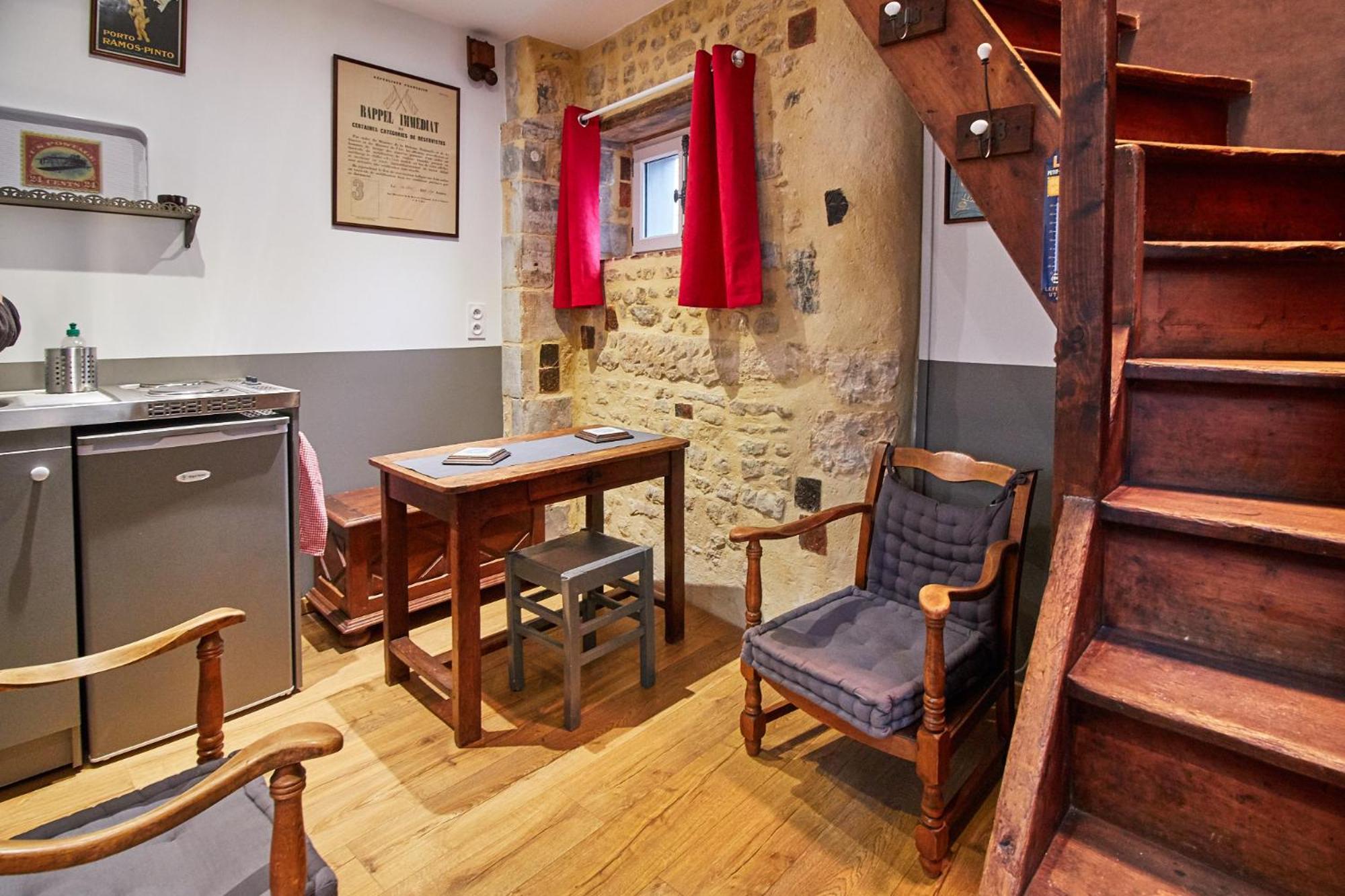 La Plus Petite Maison De France view 2