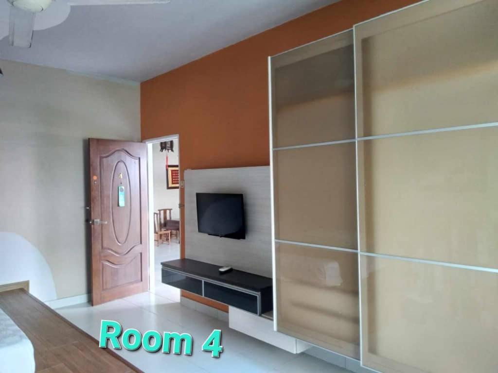 Tebrau City Aeon Home Stay