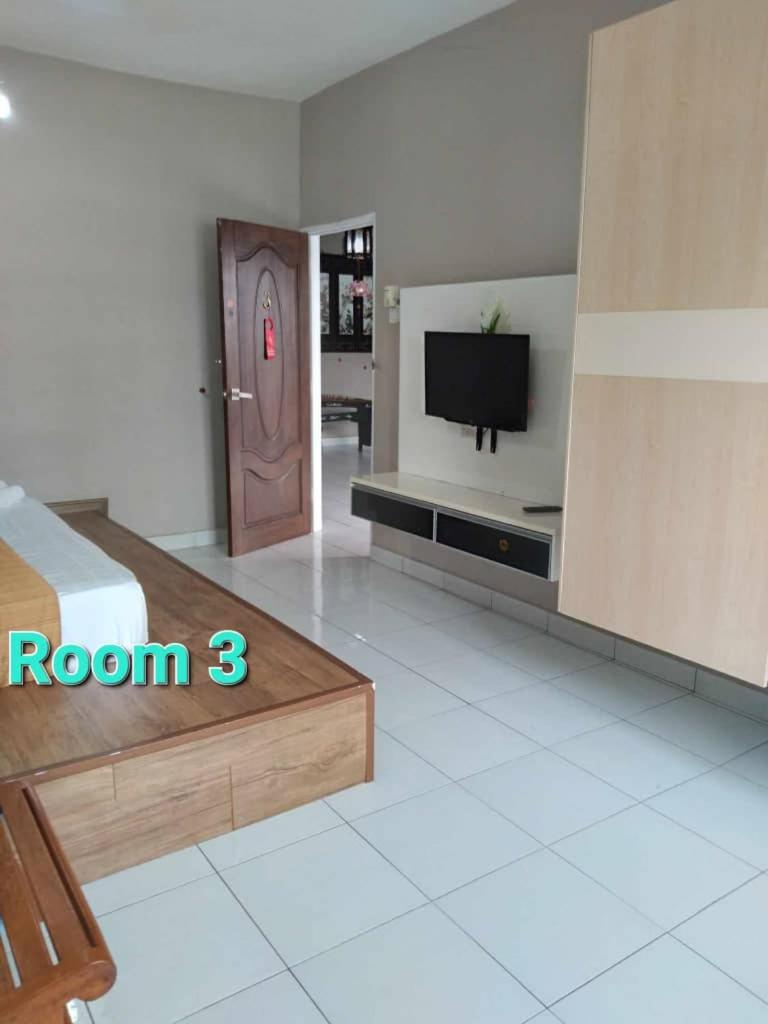 Tebrau City Aeon Home Stay
